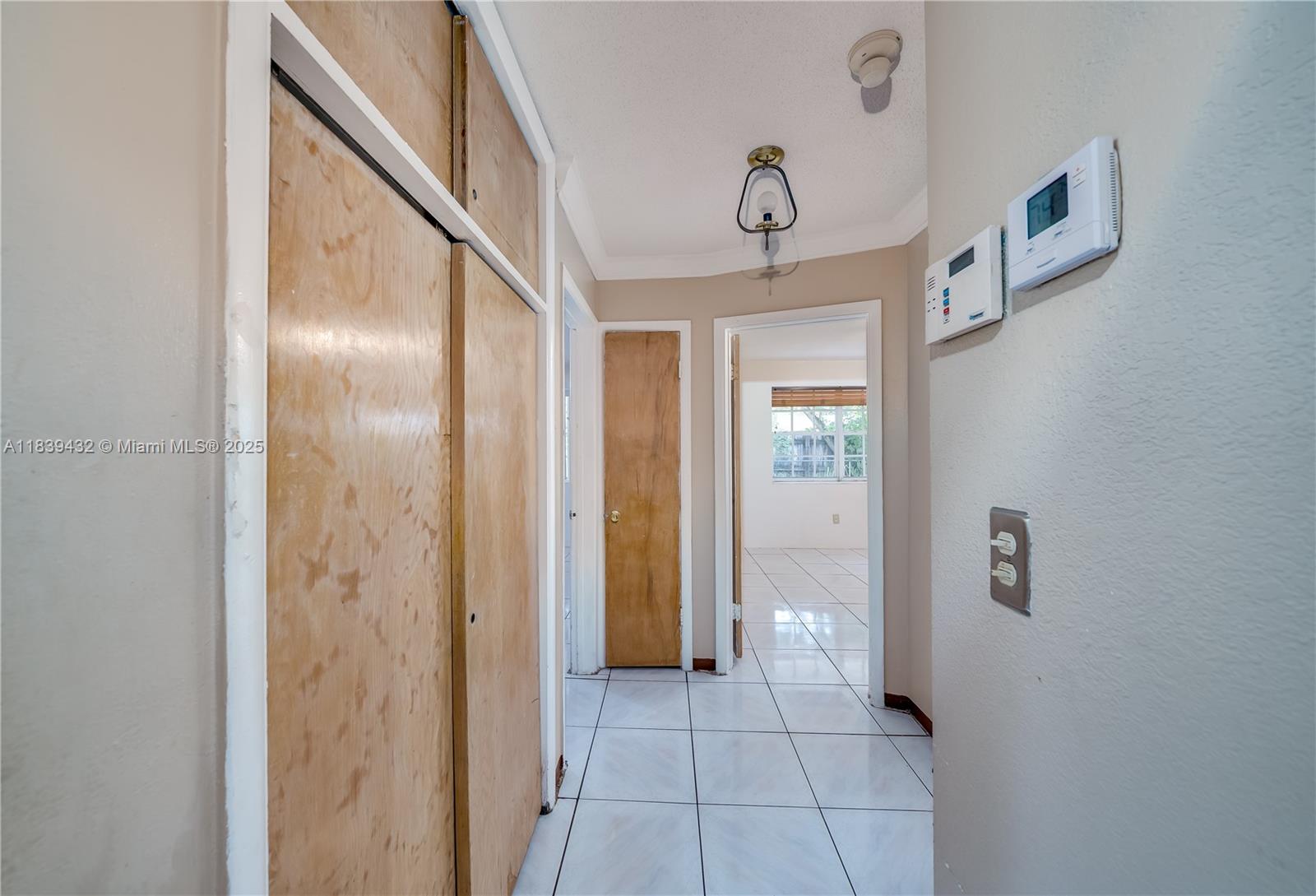 Hollywood, Florida, 33024, United States, 3 Bedrooms Bedrooms, ,2 BathroomsBathrooms,Residential,For Sale,1892932