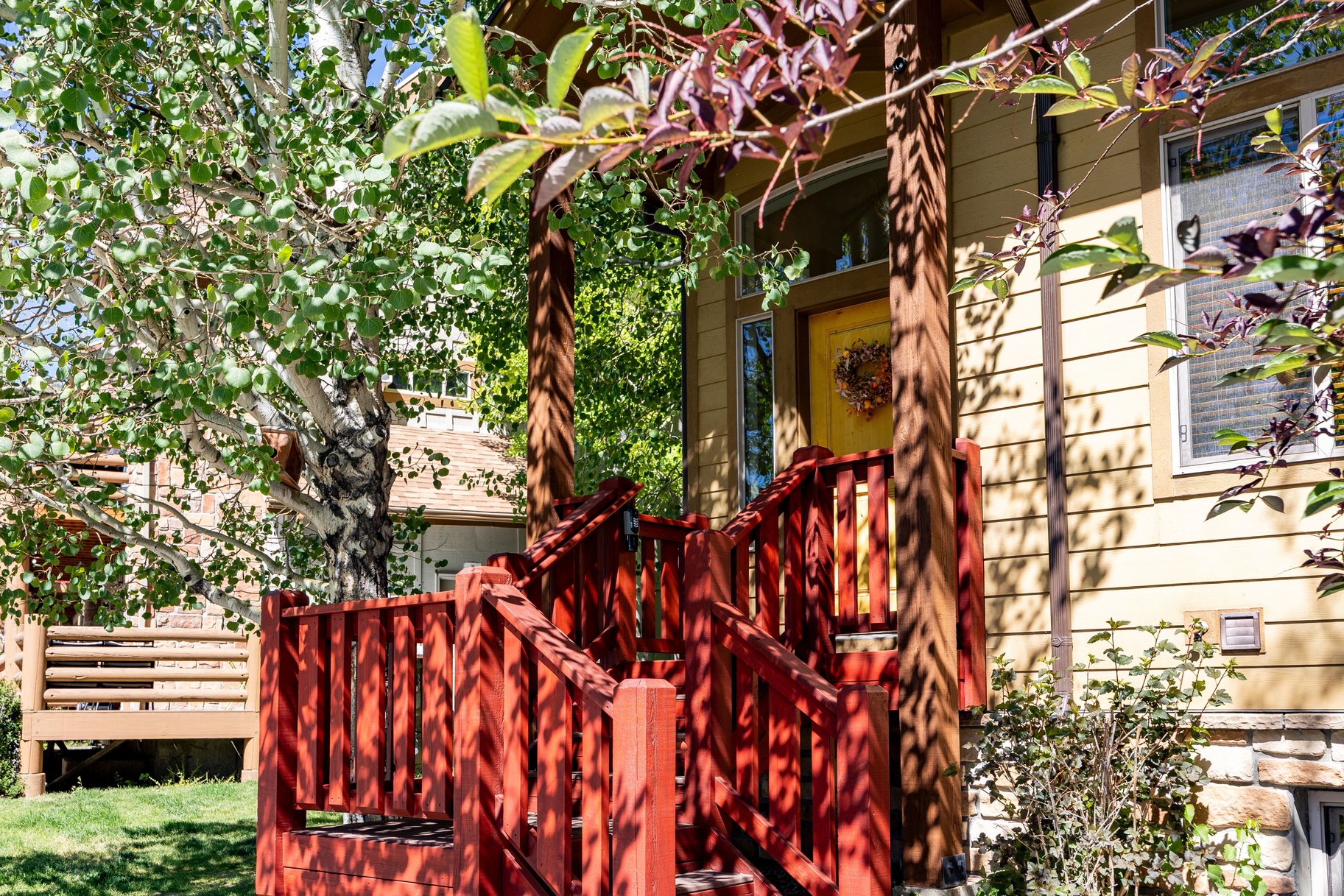  4-bedroom townhome in the Highly Desired Bear Hollow Community - 物件實景