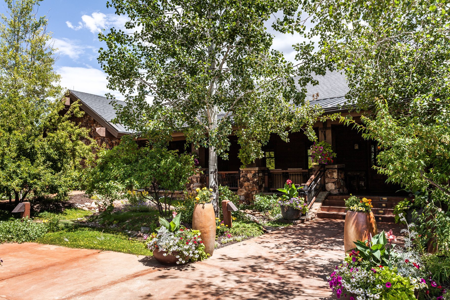  Spacious Glenwild Home with Resort Views, Private Guest Suite and Expansive Yard - 物件實景