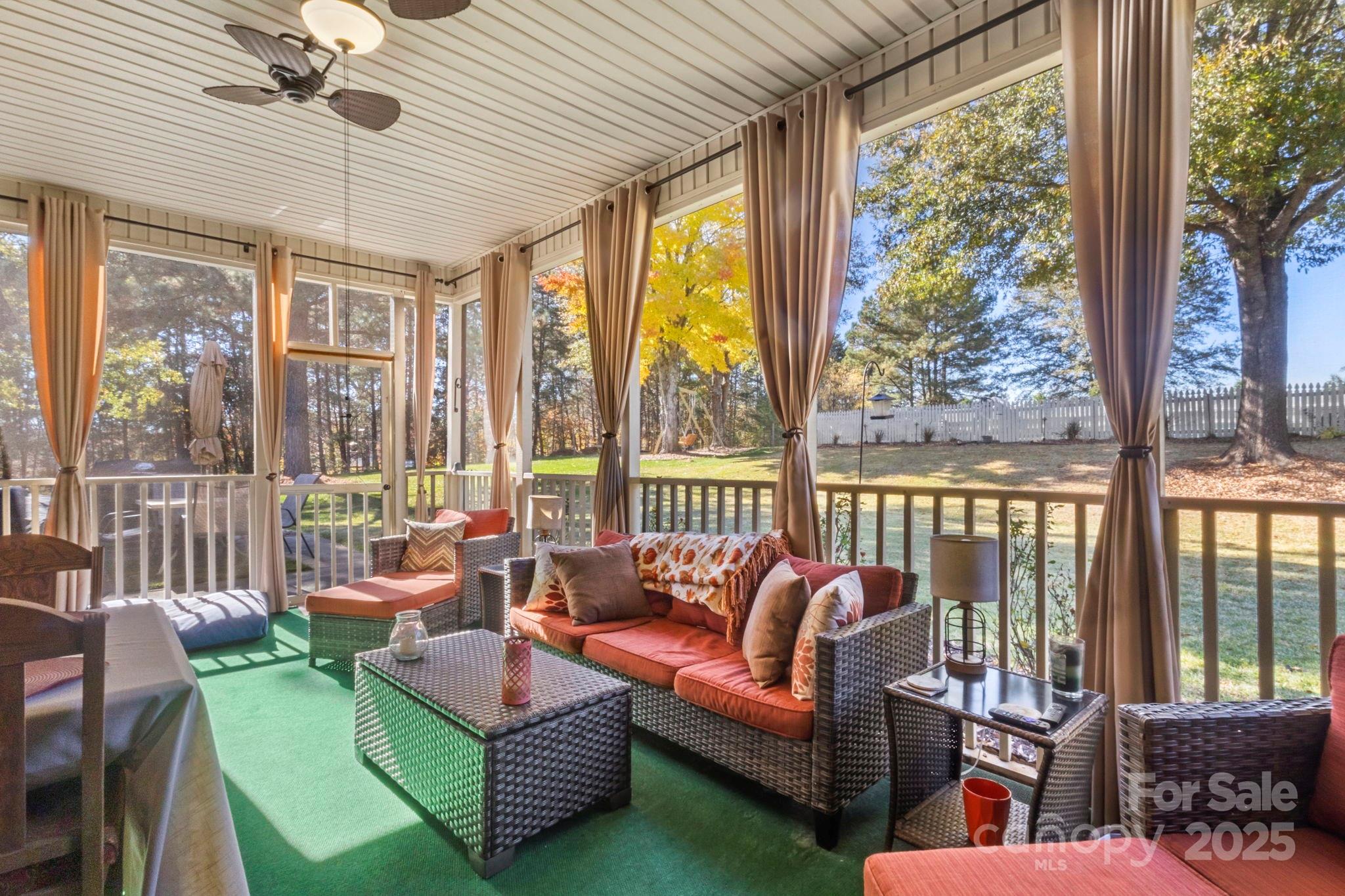 Lincolnton, North Carolina, 28092, United States, 4 Bedrooms Bedrooms, ,3 BathroomsBathrooms,Residential,For Sale,1989140