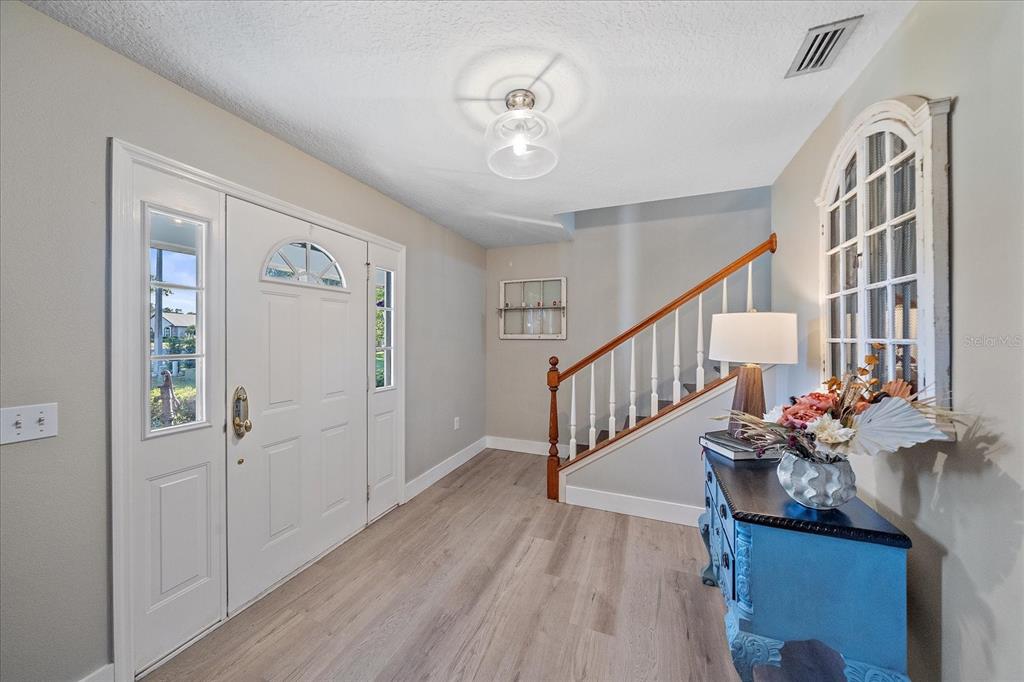 Bradenton, Florida, 34212, United States, 4 Bedrooms Bedrooms, ,3 BathroomsBathrooms,Residential,For Sale,1987592