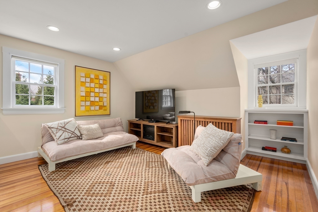 Brookline, Massachusetts, 02445, United States, 9 Bedrooms Bedrooms, ,8 BathroomsBathrooms,Residential,For Sale,1758602