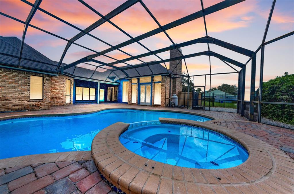 Seminole, Florida, 33777, United States, 4 Bedrooms Bedrooms, ,4 BathroomsBathrooms,Residential,For Sale,1933649