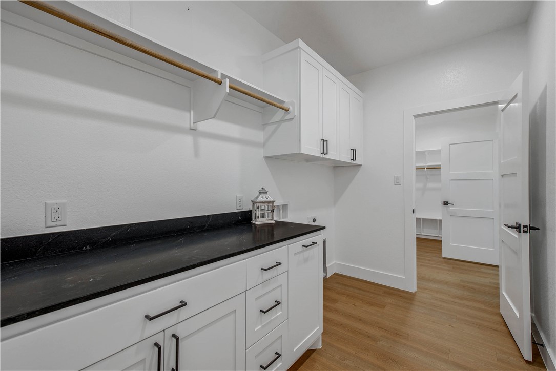 Franklin, Texas, 77856, United States, 4 Bedrooms Bedrooms, ,4 BathroomsBathrooms,Residential,For Sale,1973792