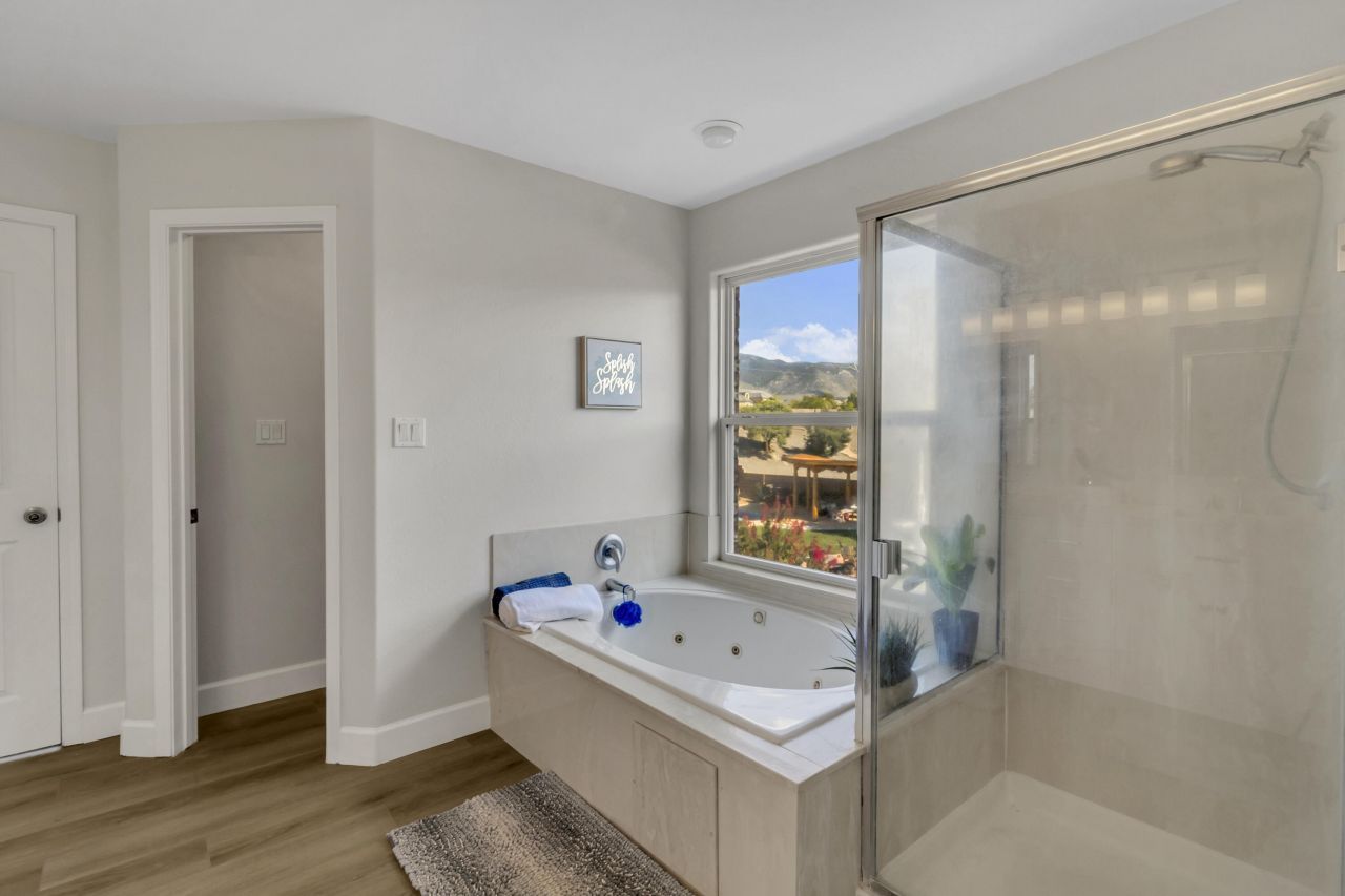 Albuquerque, New Mexico, 87122, United States, 4 Bedrooms Bedrooms, ,3 BathroomsBathrooms,Residential,For Sale,1932671