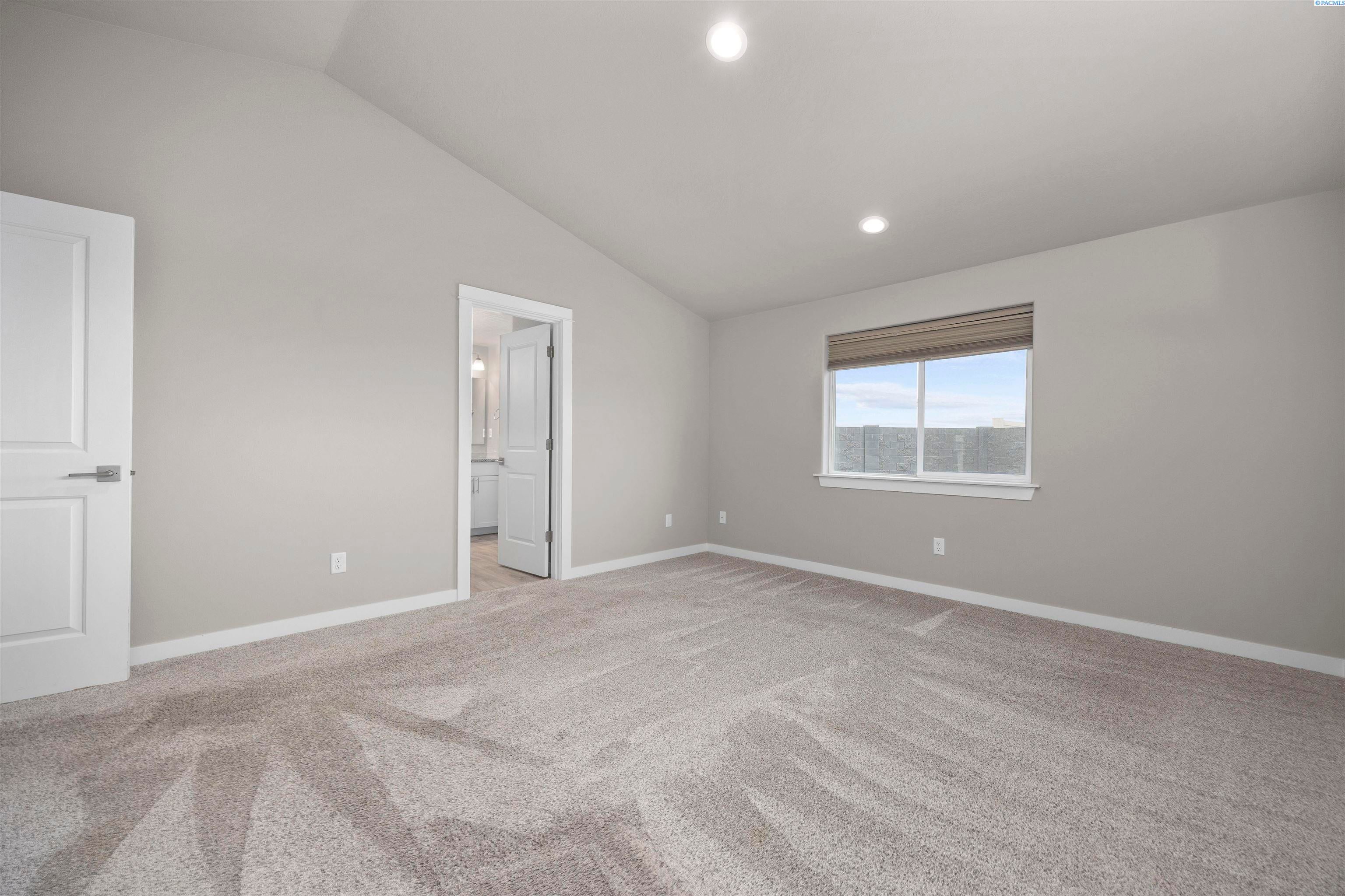 Prosser, Washington, 99350, United States, 3 Bedrooms Bedrooms, ,3 BathroomsBathrooms,Residential,For Sale,1994291