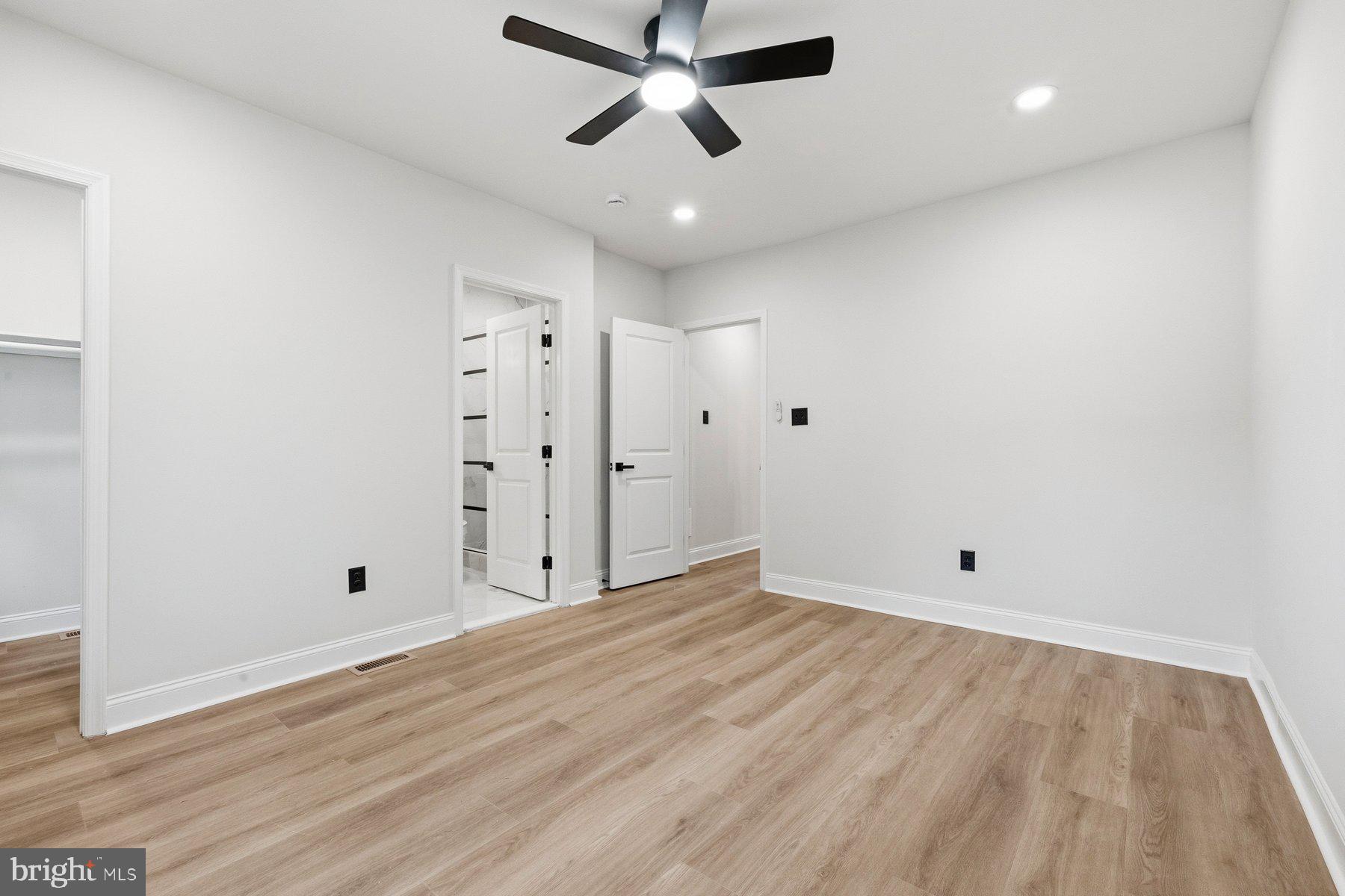 Alexandria, Virginia, 22314, United States, 2 Bedrooms Bedrooms, ,3 BathroomsBathrooms,Residential,For Sale,2049210
