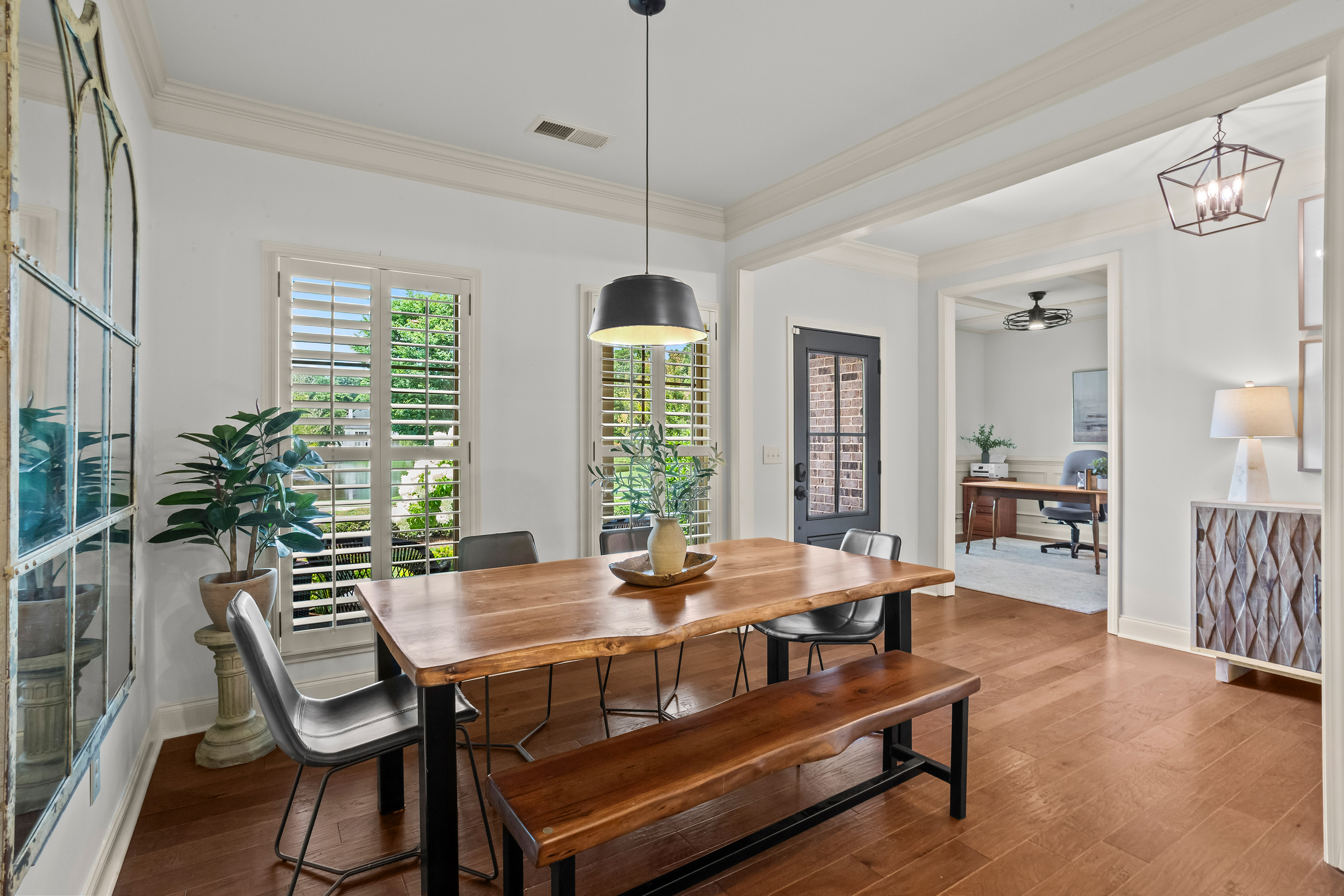  Welcome Home to this Beautifully Maintained Home - 物件實景