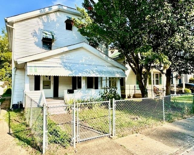 Gallaher St, Huntington, WV 25705