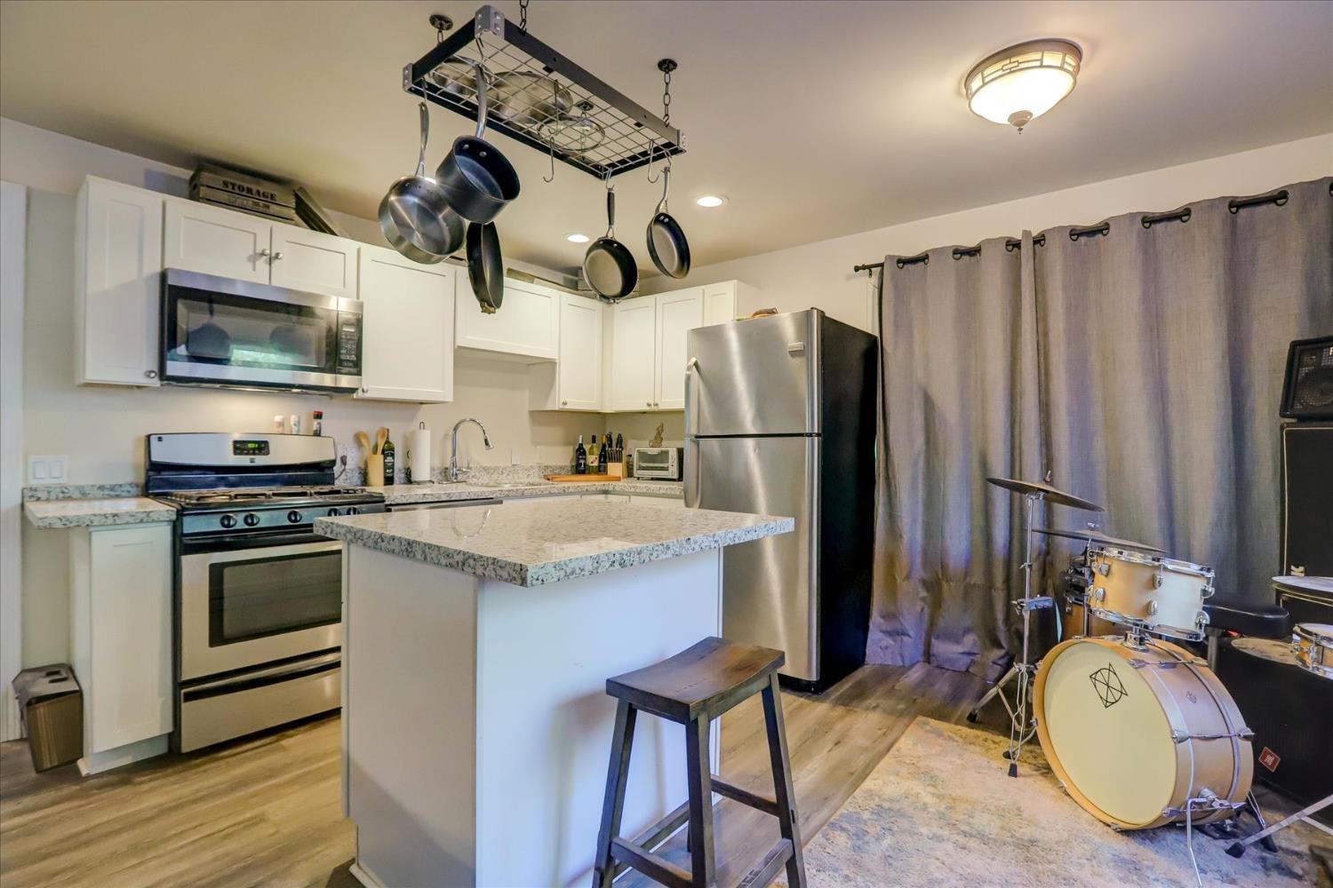 Grass Valley, California, 95945, United States, 3 Bedrooms Bedrooms, ,3 BathroomsBathrooms,Residential,For Sale,1898506
