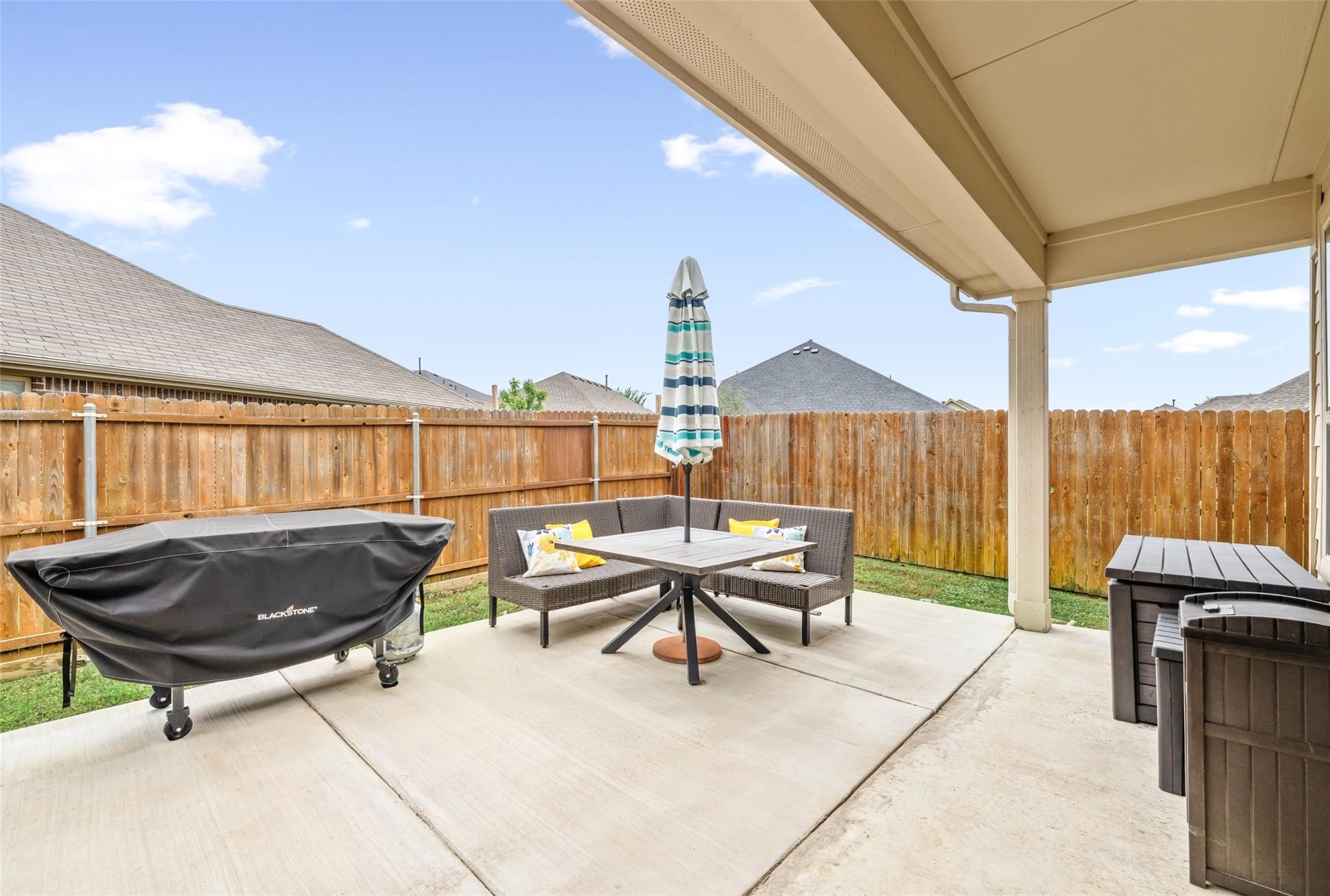 Little Elm, Texas, 75068, United States, 5 Bedrooms Bedrooms, ,4 BathroomsBathrooms,Residential,For Sale,1971271