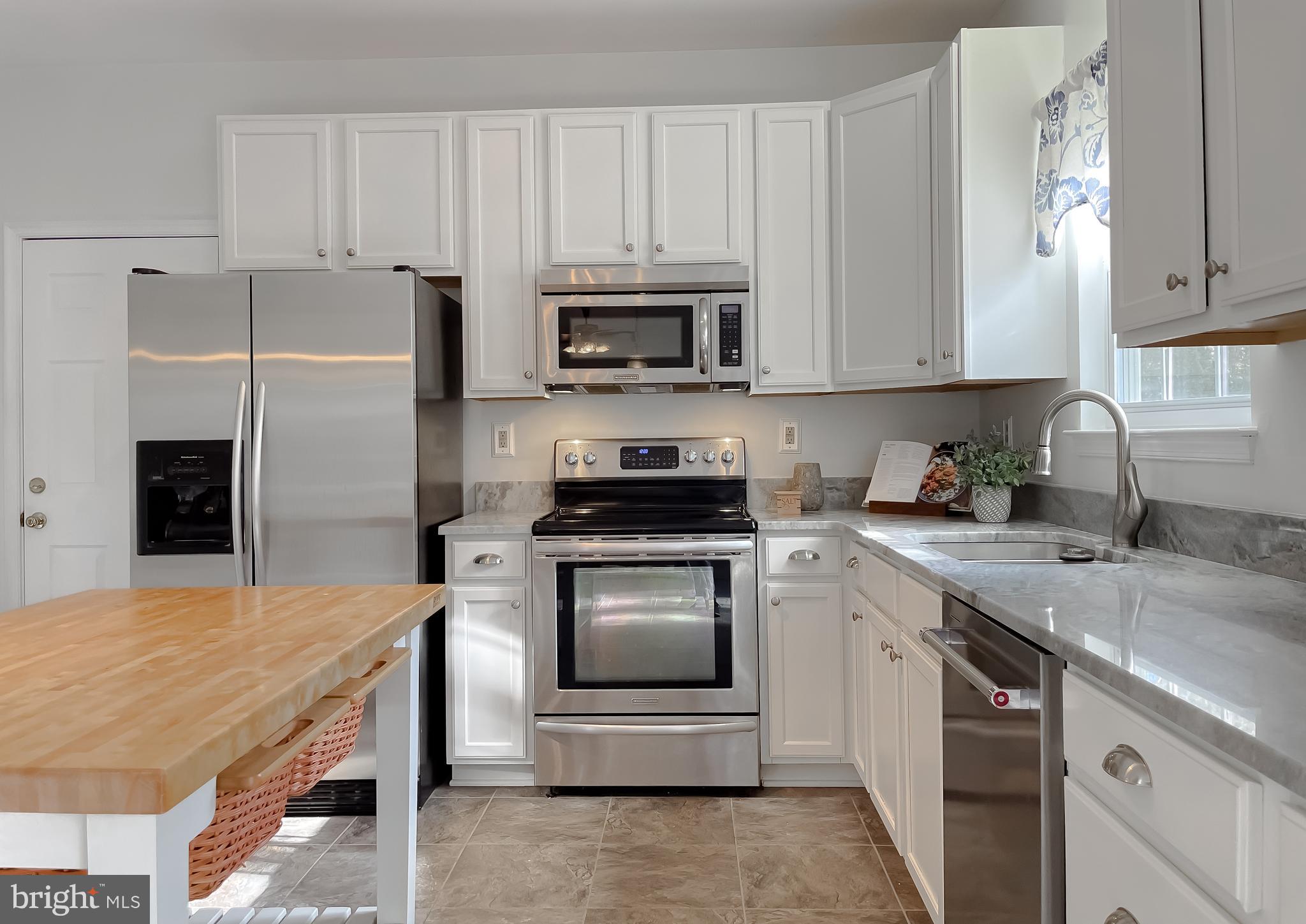 Leonardtown, Maryland, 20650, United States, 5 Bedrooms Bedrooms, ,4 BathroomsBathrooms,Residential,For Sale,2006154