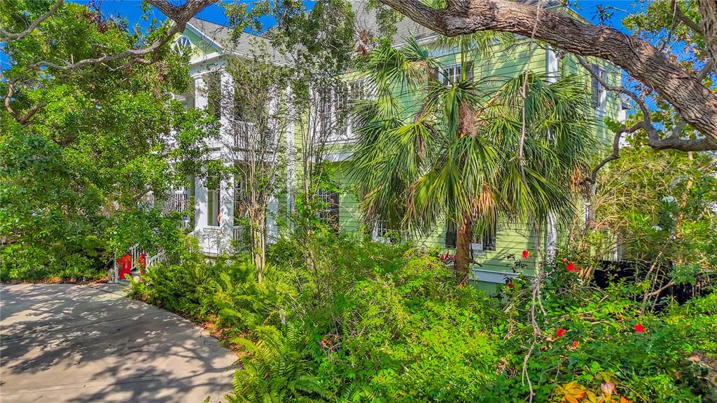 Tampa, Florida, 33611, United States, 5 Bedrooms Bedrooms, ,7 BathroomsBathrooms,Residential,For Sale,1988340