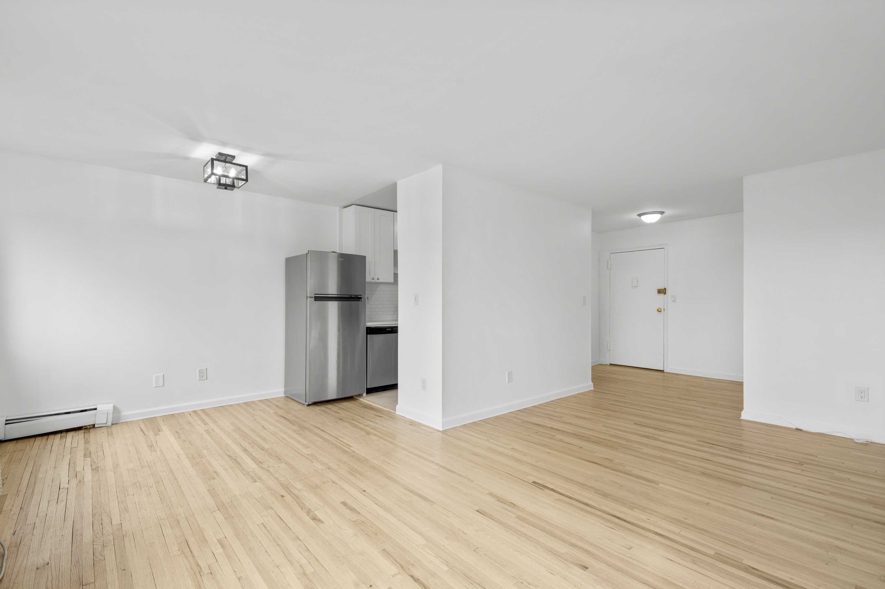  900 Midland Avenue - 物件實景