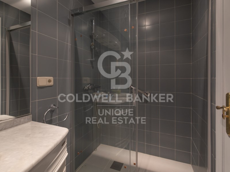 Madrid, Comunidad de Madrid, ES, 5 Bedrooms Bedrooms, ,3 BathroomsBathrooms,Residential,For Sale,1847498