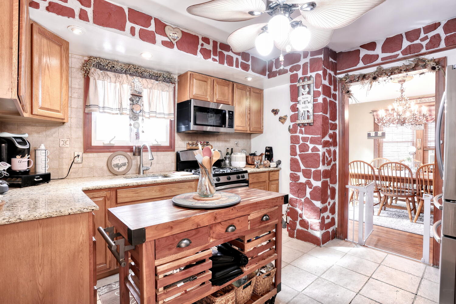 Clifton, New Jersey, 07011, United States, 2 Bedrooms Bedrooms, ,2 BathroomsBathrooms,Residential,For Sale,1975709