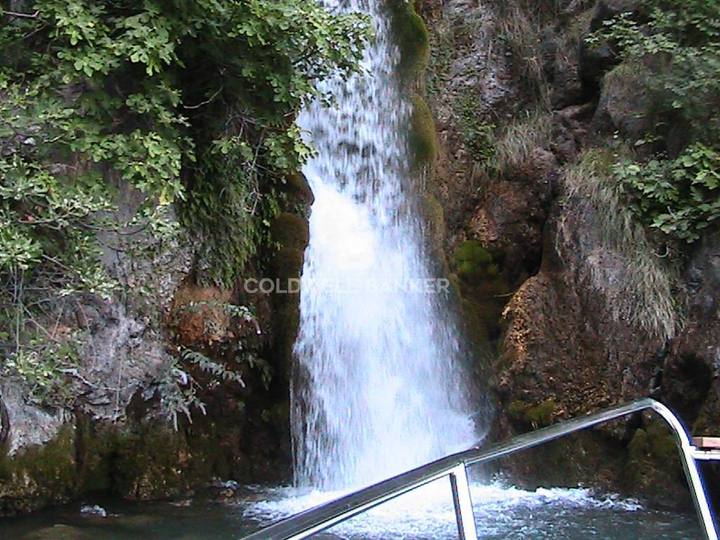 Lovere, Bergamo, 24065, IT, 9 Bedrooms Bedrooms, ,4 BathroomsBathrooms,Residential,For Sale,1796292
