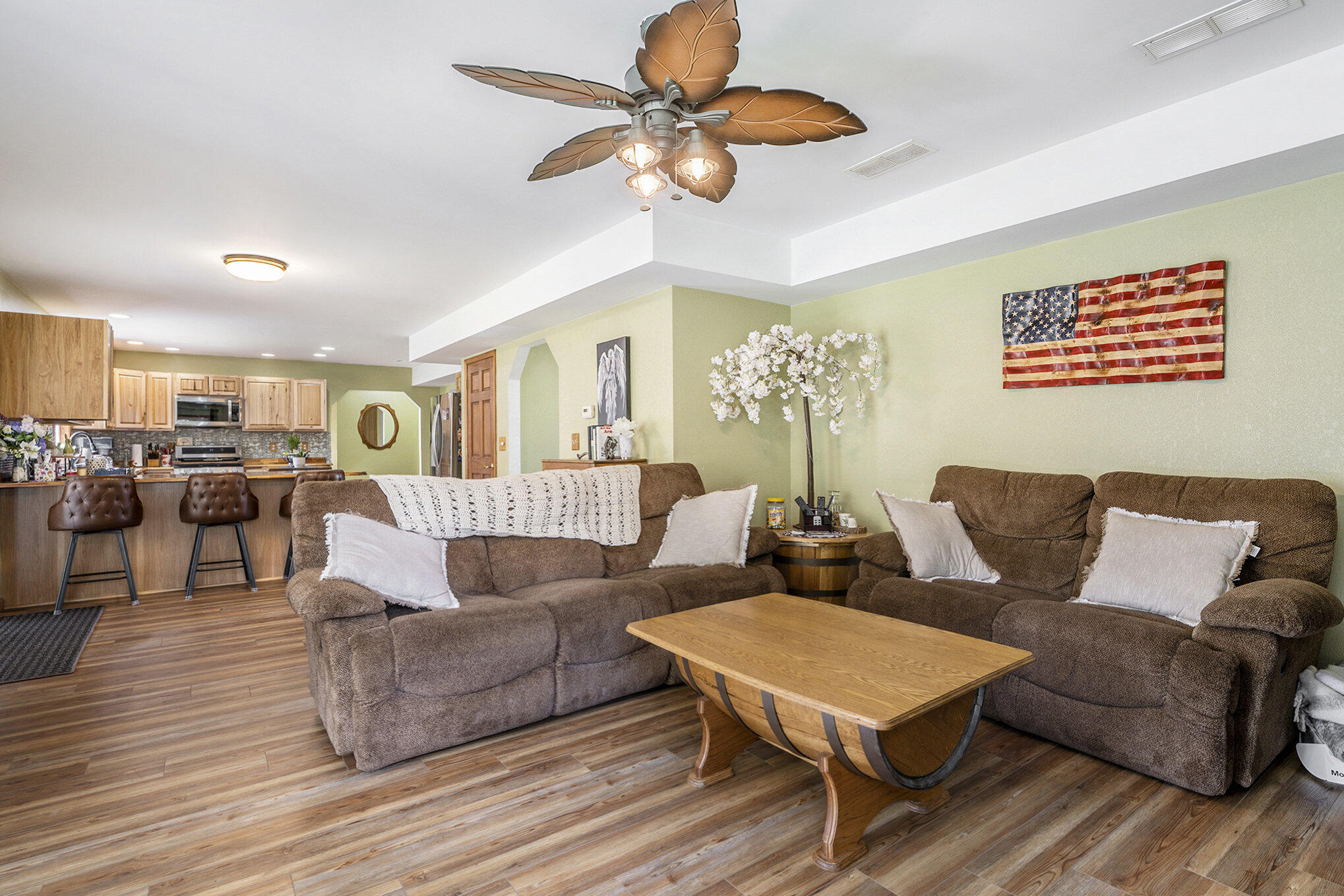 Chesterton, Indiana, 46304, United States, 5 Bedrooms Bedrooms, ,2 BathroomsBathrooms,Residential,For Sale,1973934