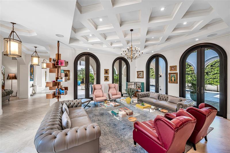 Miami, Florida, 33143, United States, 8 Bedrooms Bedrooms, ,10 BathroomsBathrooms,Residential,For Sale,1989350