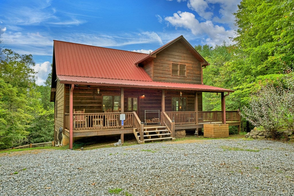 Ellijay, Georgia, 30540, United States, 3 Bedrooms Bedrooms, ,3 BathroomsBathrooms,Residential,For Sale,1916949