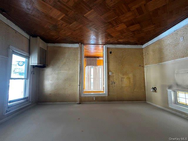 Jamaica, New York, 11435, United States, 3 Bedrooms Bedrooms, ,2 BathroomsBathrooms,Residential,For Sale,1913116