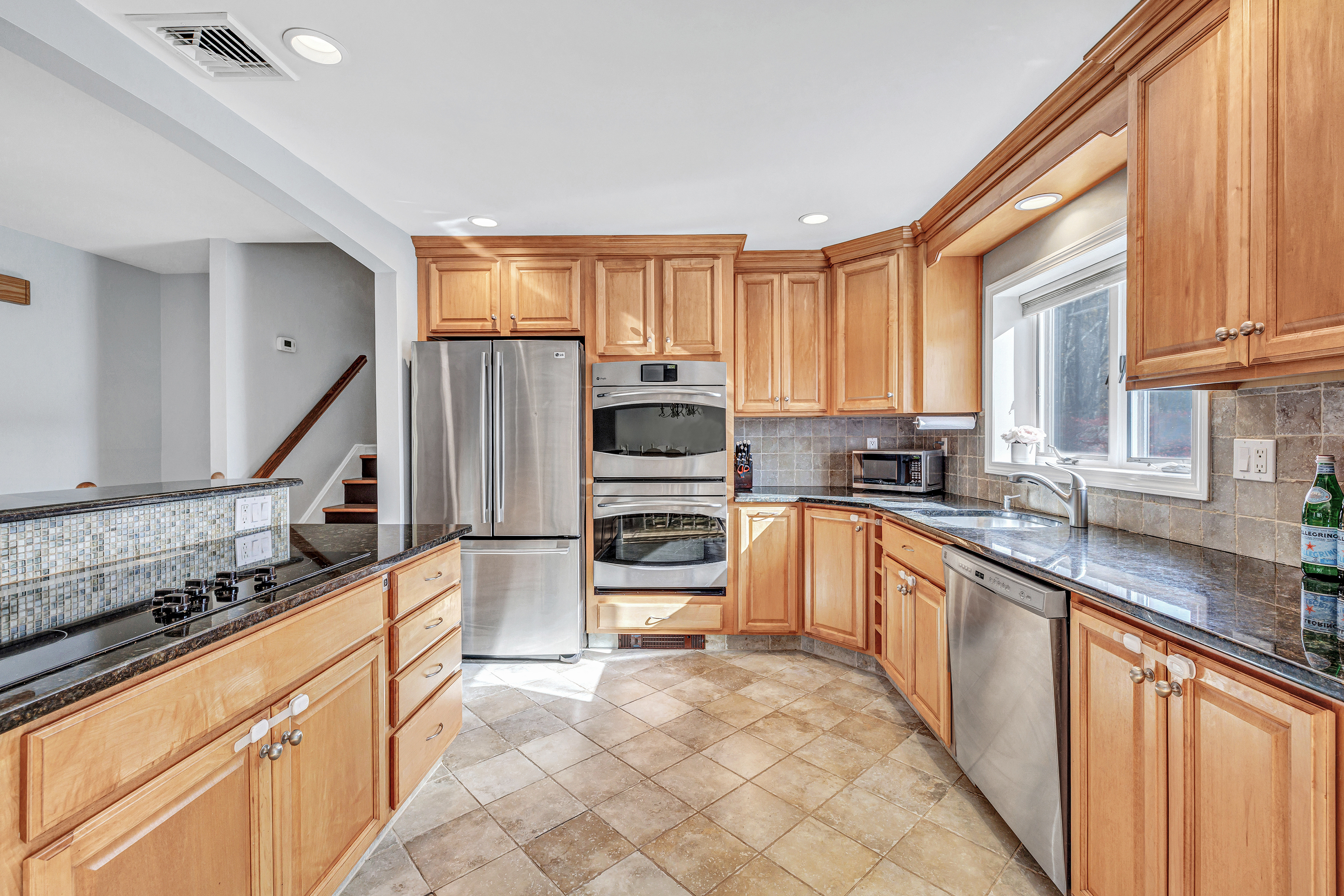 Monroe, Connecticut, 06468, United States, 4 Bedrooms Bedrooms, ,3 BathroomsBathrooms,Residential,For Sale,1989418