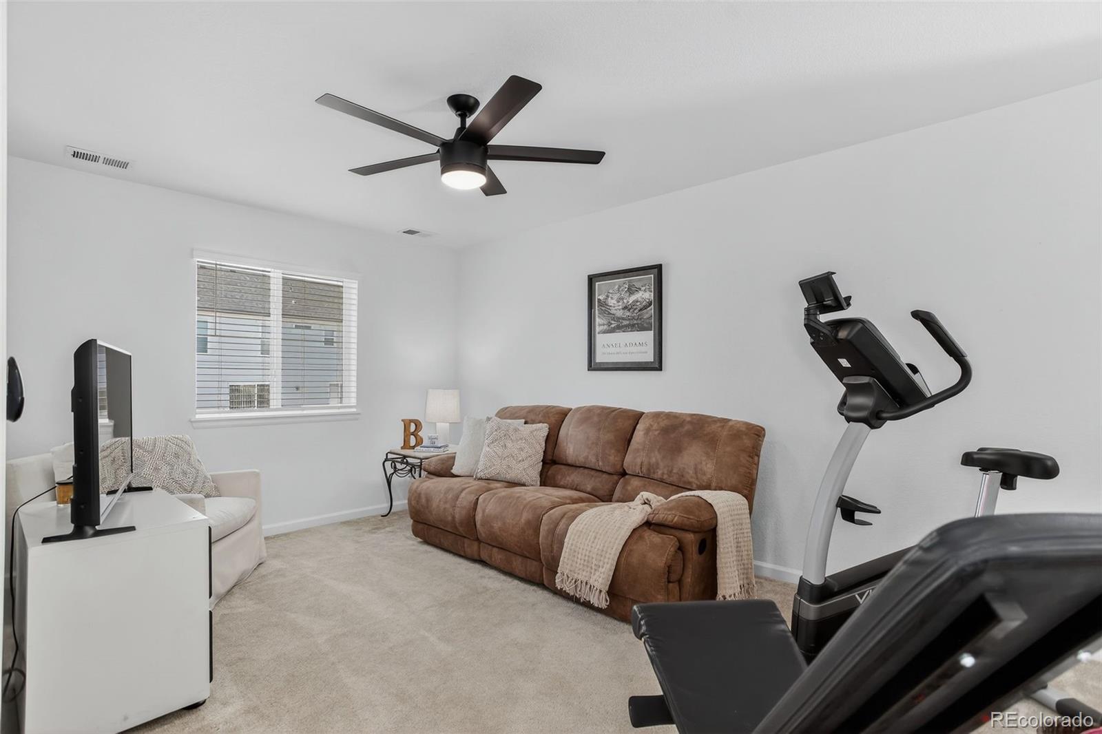 Castle Rock, Colorado, 80104, United States, 3 Bedrooms Bedrooms, ,2 BathroomsBathrooms,Residential,For Sale,1967525