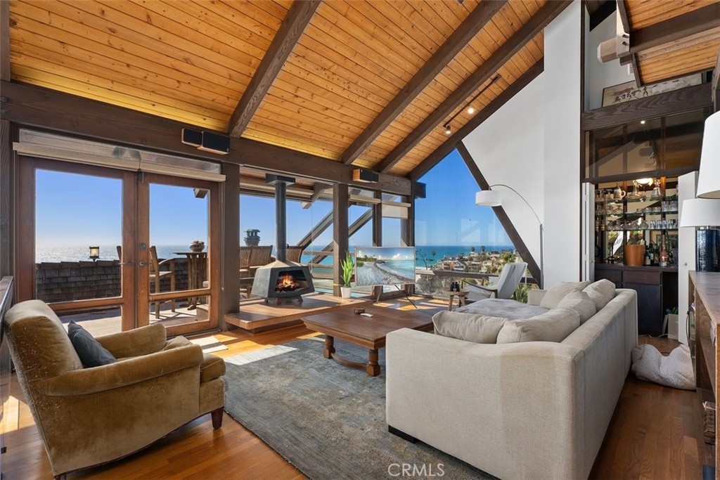 Laguna Beach, California, 92651, United States, 6 Bedrooms Bedrooms, ,7 BathroomsBathrooms,Residential,For Sale,1723948
