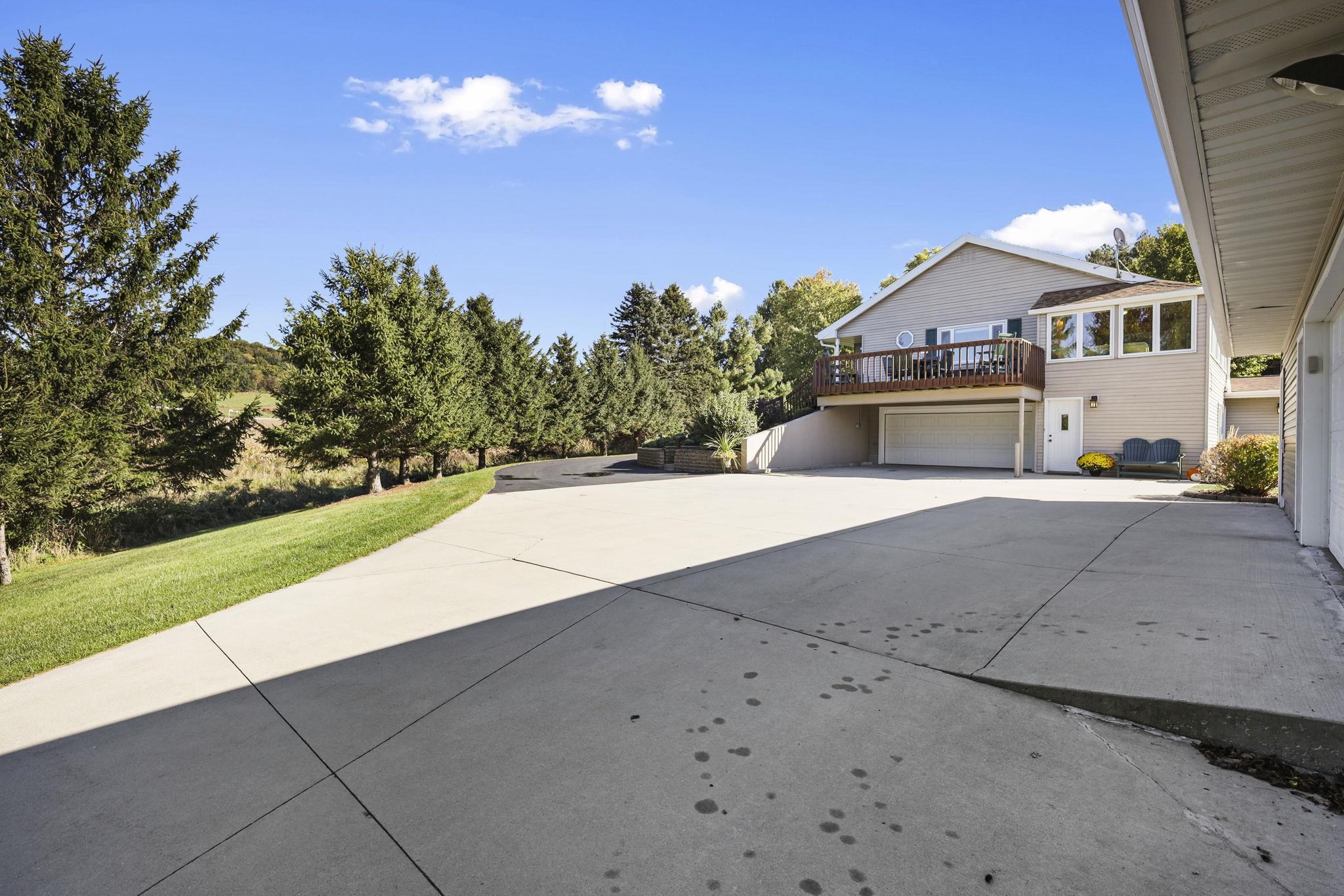 Plain, Wisconsin, 53577, United States, 4 Bedrooms Bedrooms, ,3 BathroomsBathrooms,Residential,For Sale,1974595