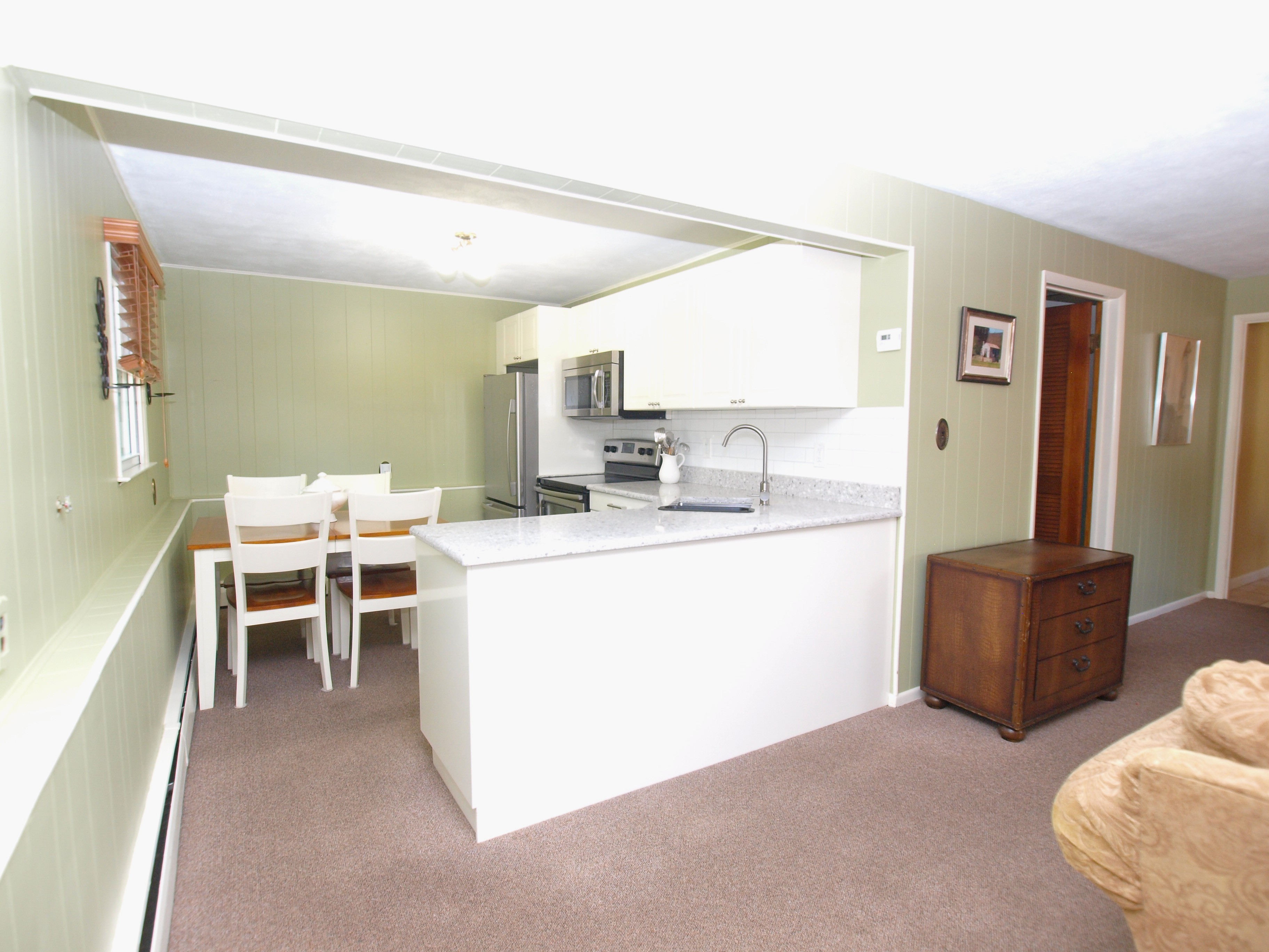 Pompton Plains, New Jersey, 07444, United States, 3 Bedrooms Bedrooms, ,2 BathroomsBathrooms,Residential,For Sale,1937203
