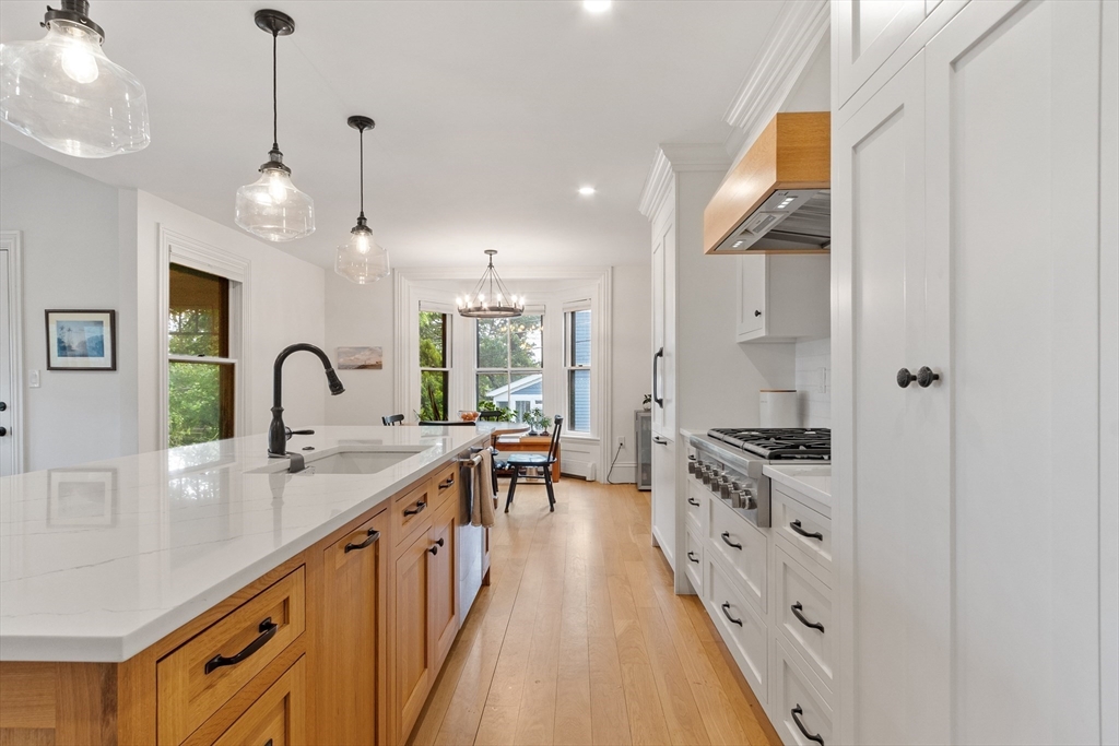 Belmont, Massachusetts, 02478, United States, 7 Bedrooms Bedrooms, ,5 BathroomsBathrooms,Residential,For Sale,1838379
