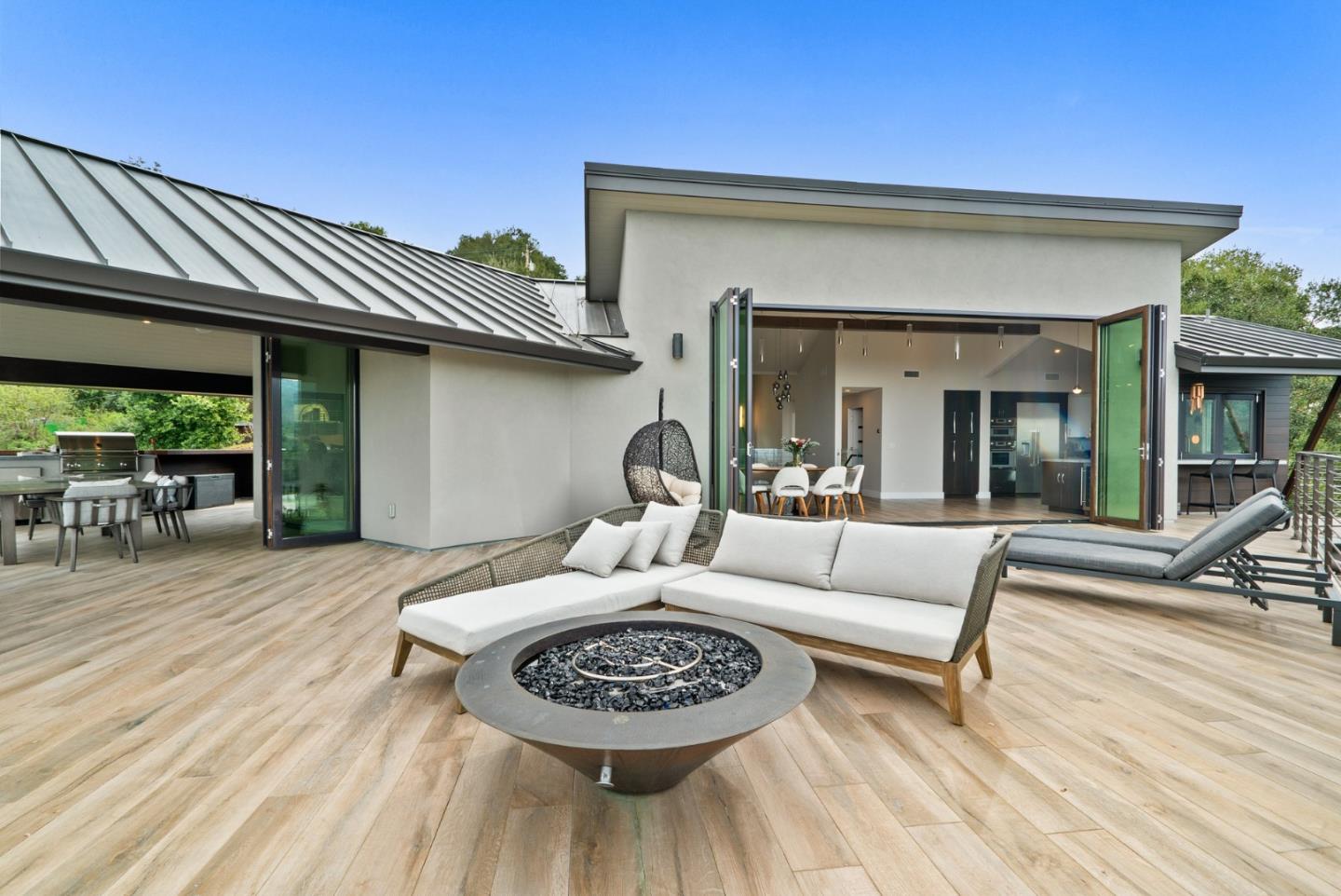 Los Gatos, California, 95030, United States, 5 Bedrooms Bedrooms, ,6 BathroomsBathrooms,Residential,For Sale,1997013