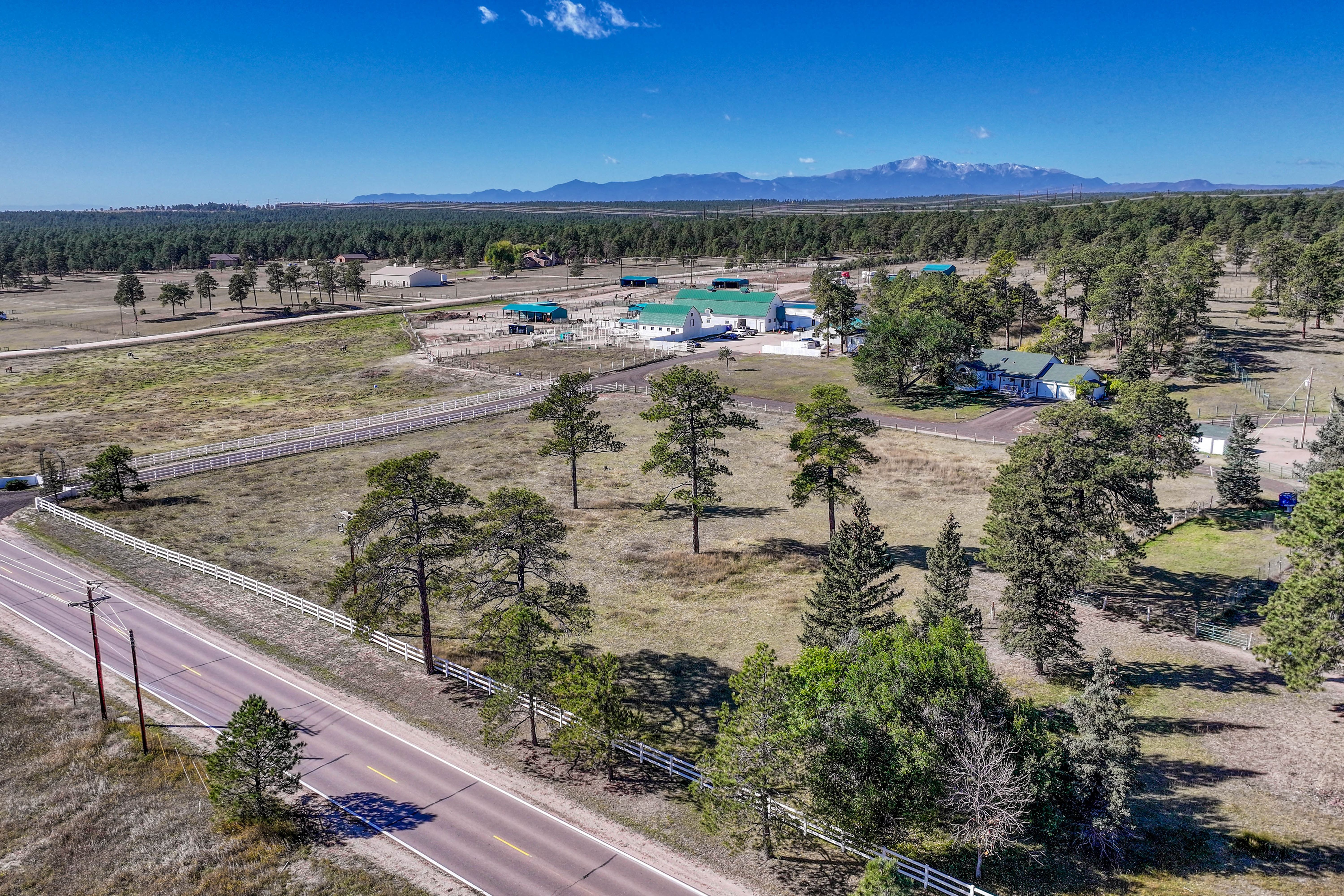  Historic Pine Run Ranch in Black Forest on rare 60 acres - 物件實景