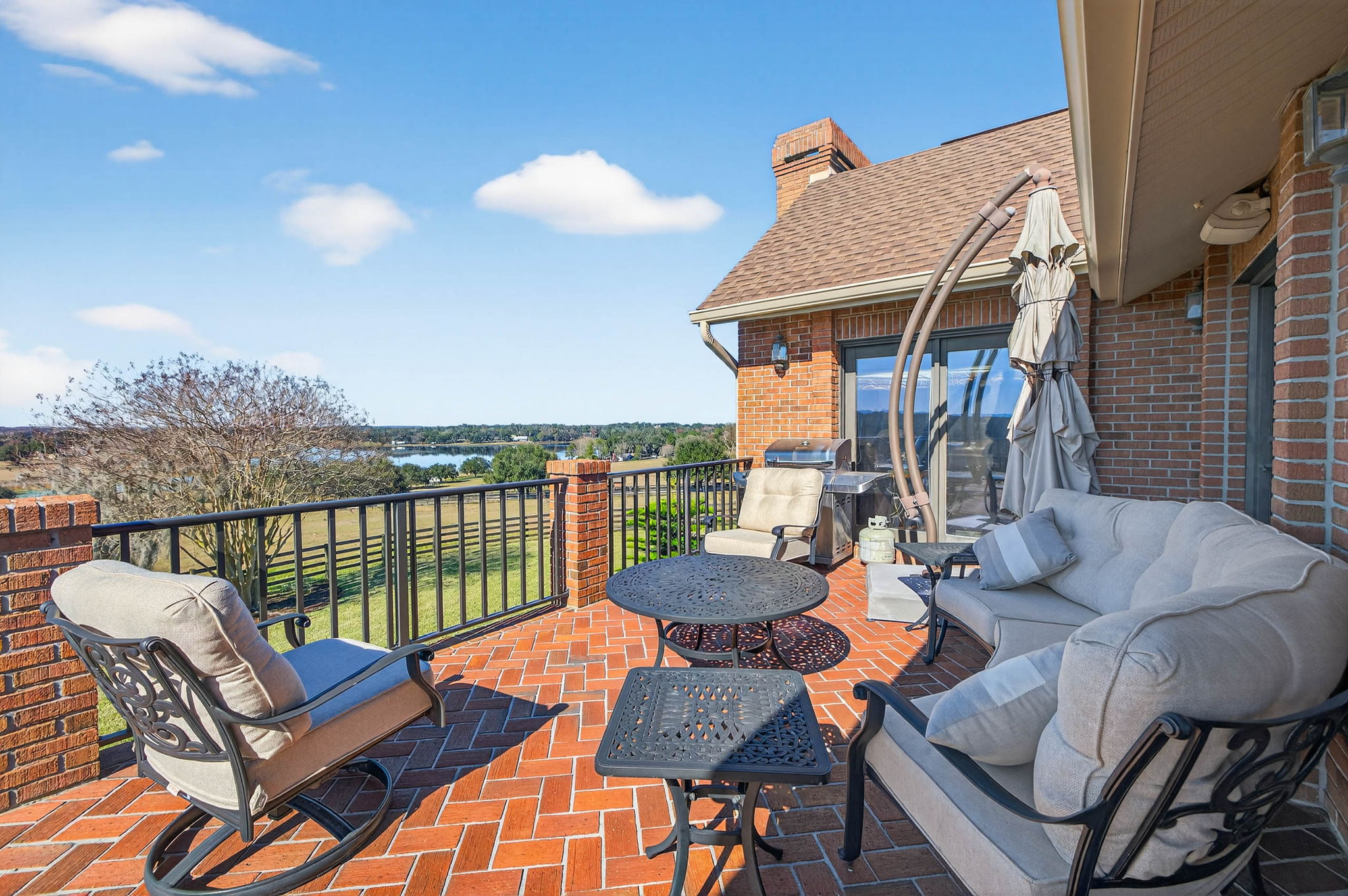 Dade City, Florida, 33525, United States, 4 Bedrooms Bedrooms, ,4 BathroomsBathrooms,Residential,For Sale,2012109