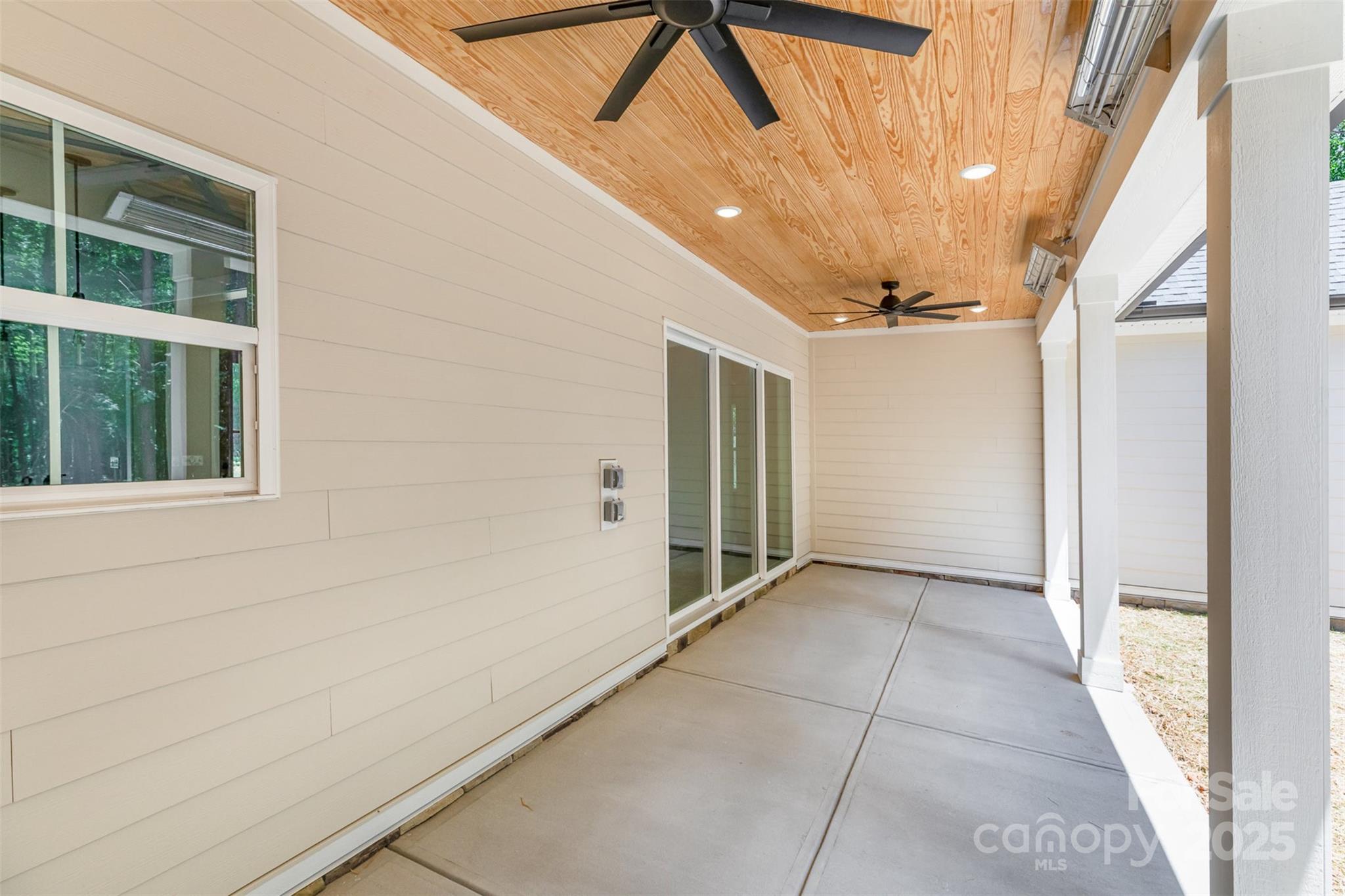 Monroe, North Carolina, 28112, United States, 3 Bedrooms Bedrooms, ,2 BathroomsBathrooms,Residential,For Sale,1891310