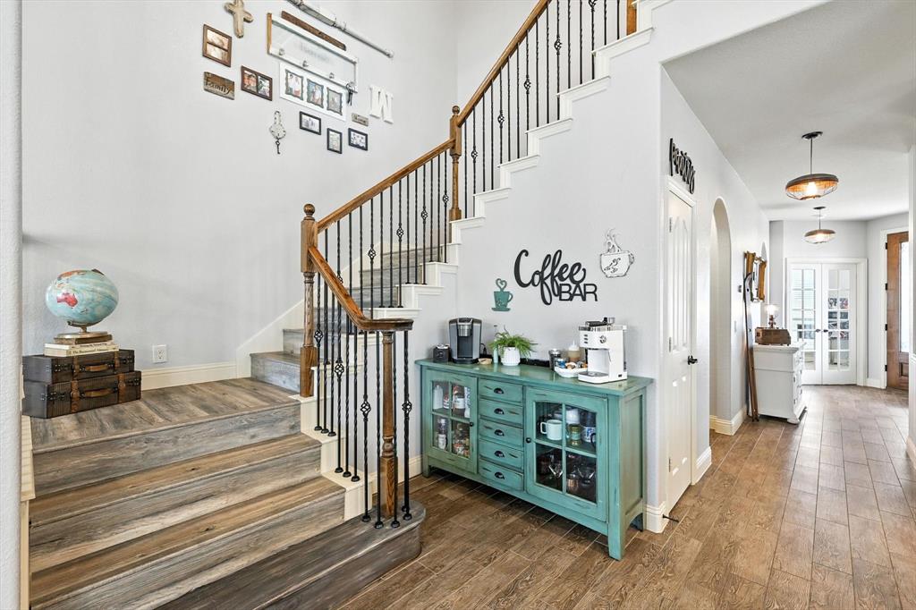 Grand Prairie, Texas, 75054, United States, 4 Bedrooms Bedrooms, ,4 BathroomsBathrooms,Residential,For Sale,1932411