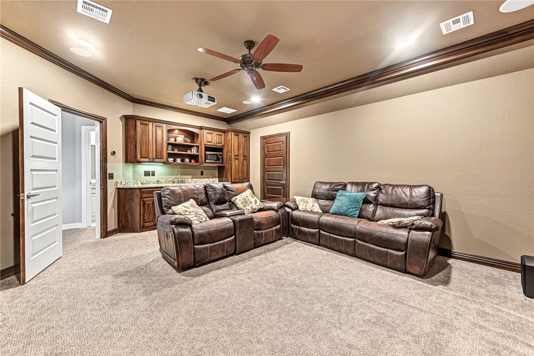 Centerton, Arkansas, 72719, United States, 5 Bedrooms Bedrooms, ,5 BathroomsBathrooms,Residential,For Sale,1992149