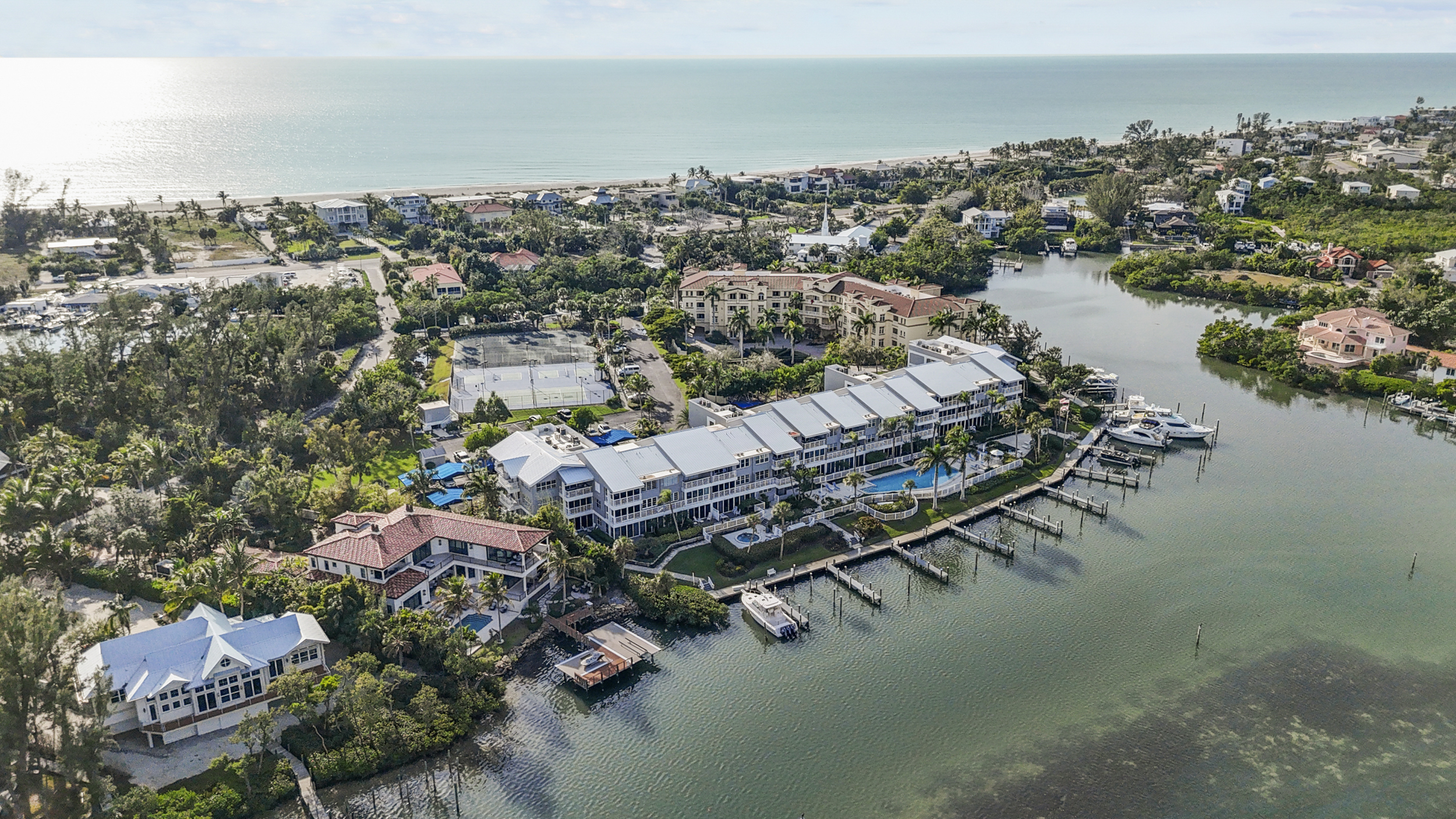 Longboat Key, Florida, 34228, United States, 2 Bedrooms Bedrooms, ,2 BathroomsBathrooms,Residential,For Sale,2036968