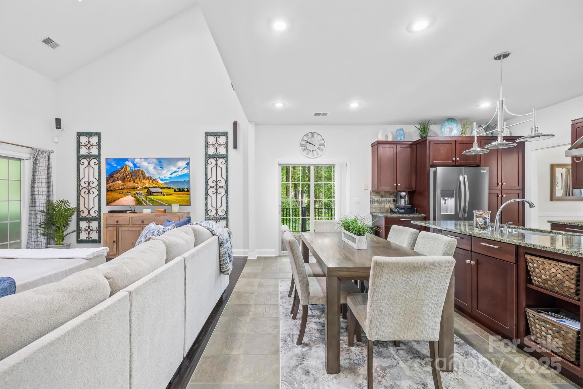 Mooresville, North Carolina, 28115, United States, 3 Bedrooms Bedrooms, ,3 BathroomsBathrooms,Residential,For Sale,1927235