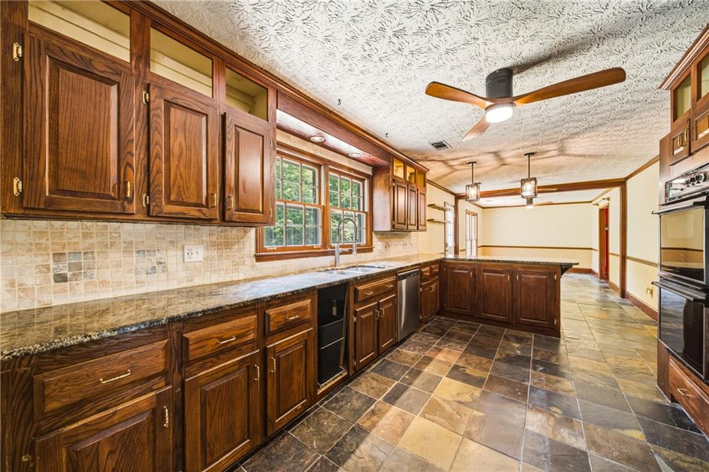 Roswell, Georgia, 30076, United States, 4 Bedrooms Bedrooms, ,3 BathroomsBathrooms,Residential,For Sale,2049337