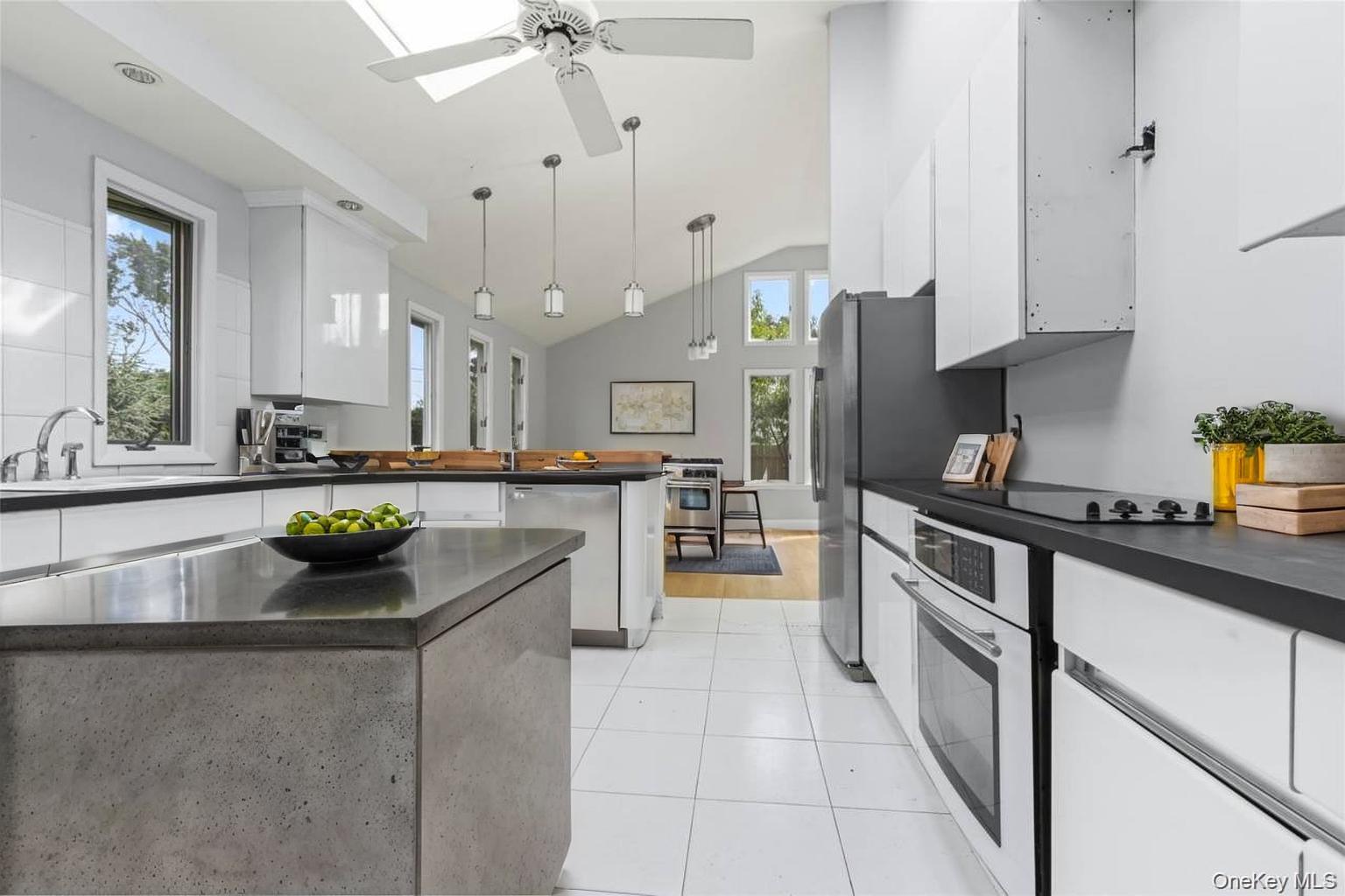 East Patchogue, New York, 11772, United States, 3 Bedrooms Bedrooms, ,2 BathroomsBathrooms,Residential,For Sale,1902442
