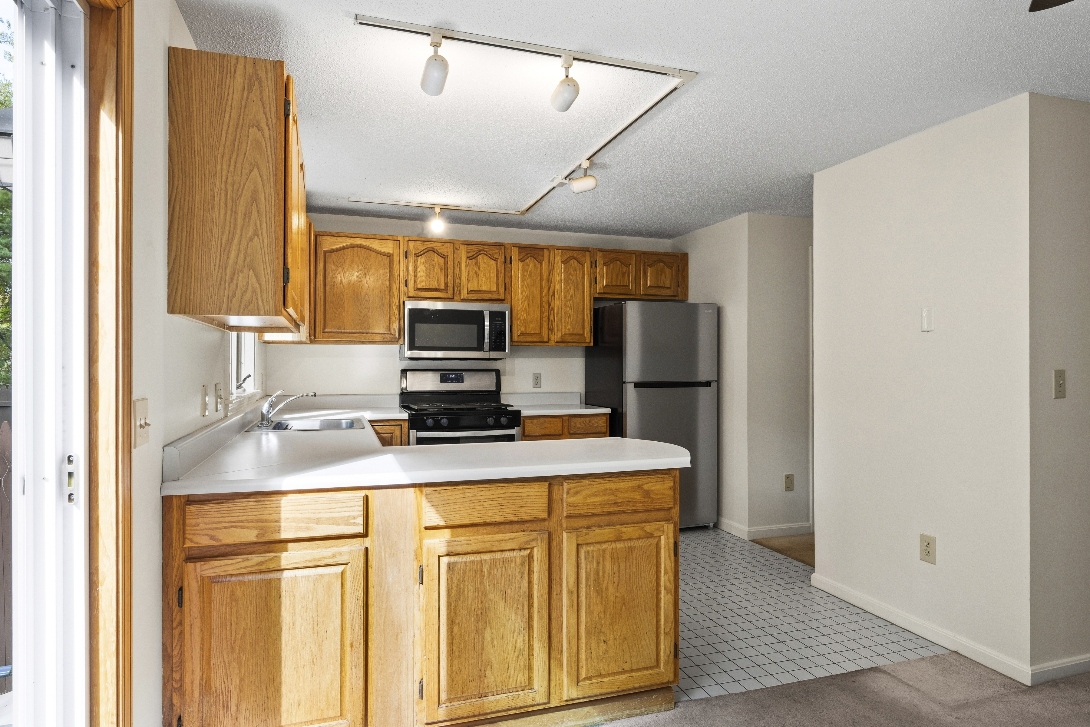  55 Littleton Road, Ayer, MA 01432 - 物件實景