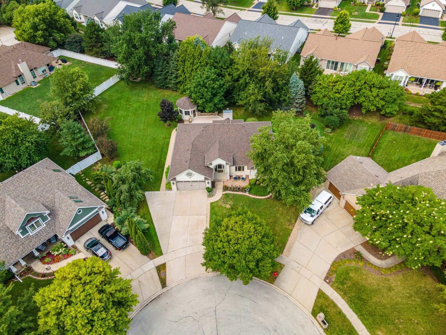 Shorewood, Illinois, 60404, United States, 3 Bedrooms Bedrooms, ,3 BathroomsBathrooms,Residential,For Sale,1937616