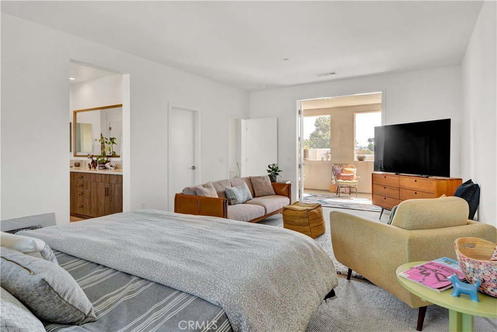 Covina, California, 91723, United States, 3 Bedrooms Bedrooms, ,3 BathroomsBathrooms,Residential,For Sale,1915122