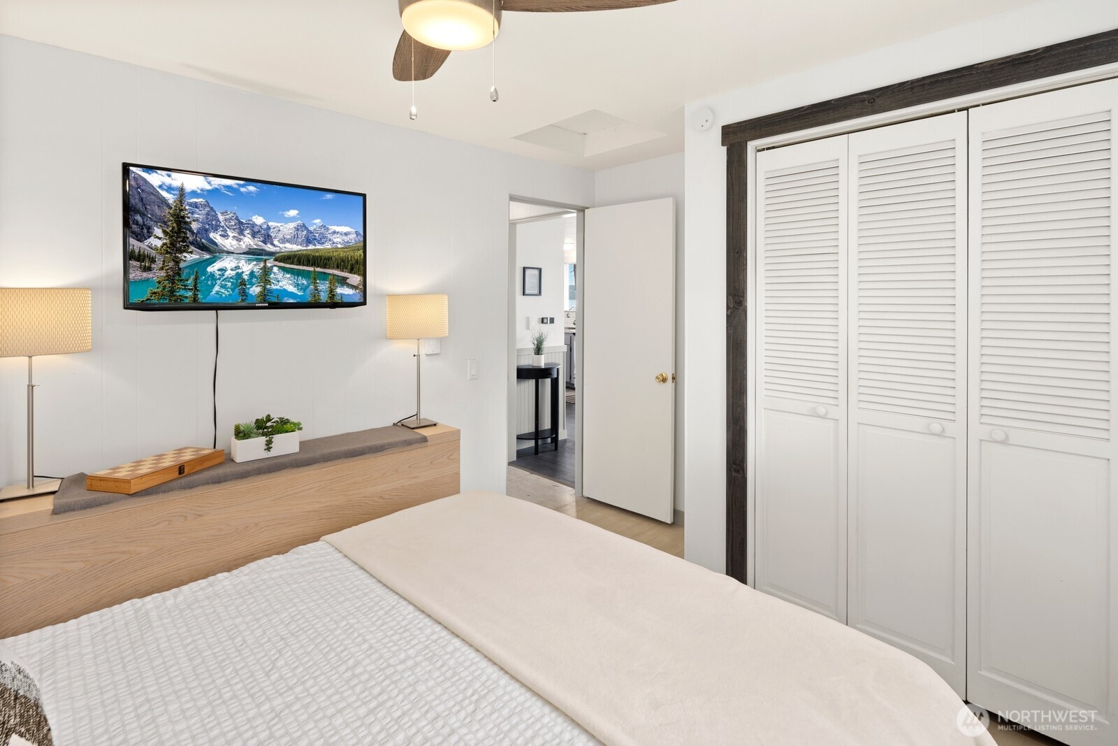 Langley, Washington, 98260, United States, 2 Bedrooms Bedrooms, ,1 BathroomBathrooms,Residential,For Sale,1848332