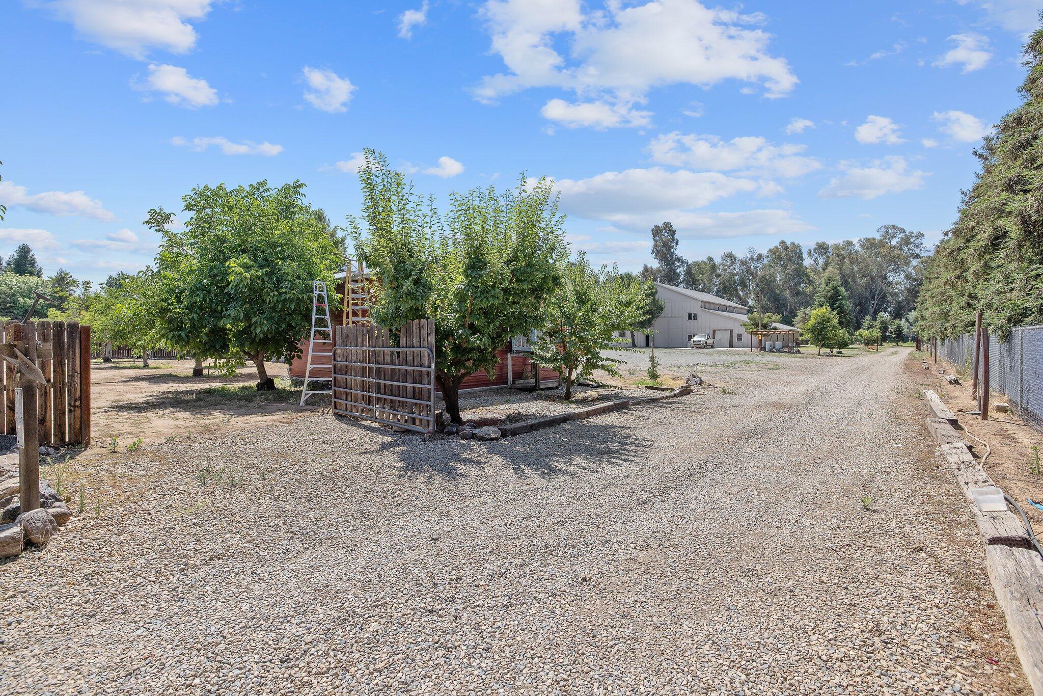 Fresno, California, 93737, United States, 4 Bedrooms Bedrooms, ,3 BathroomsBathrooms,Residential,For Sale,1839488
