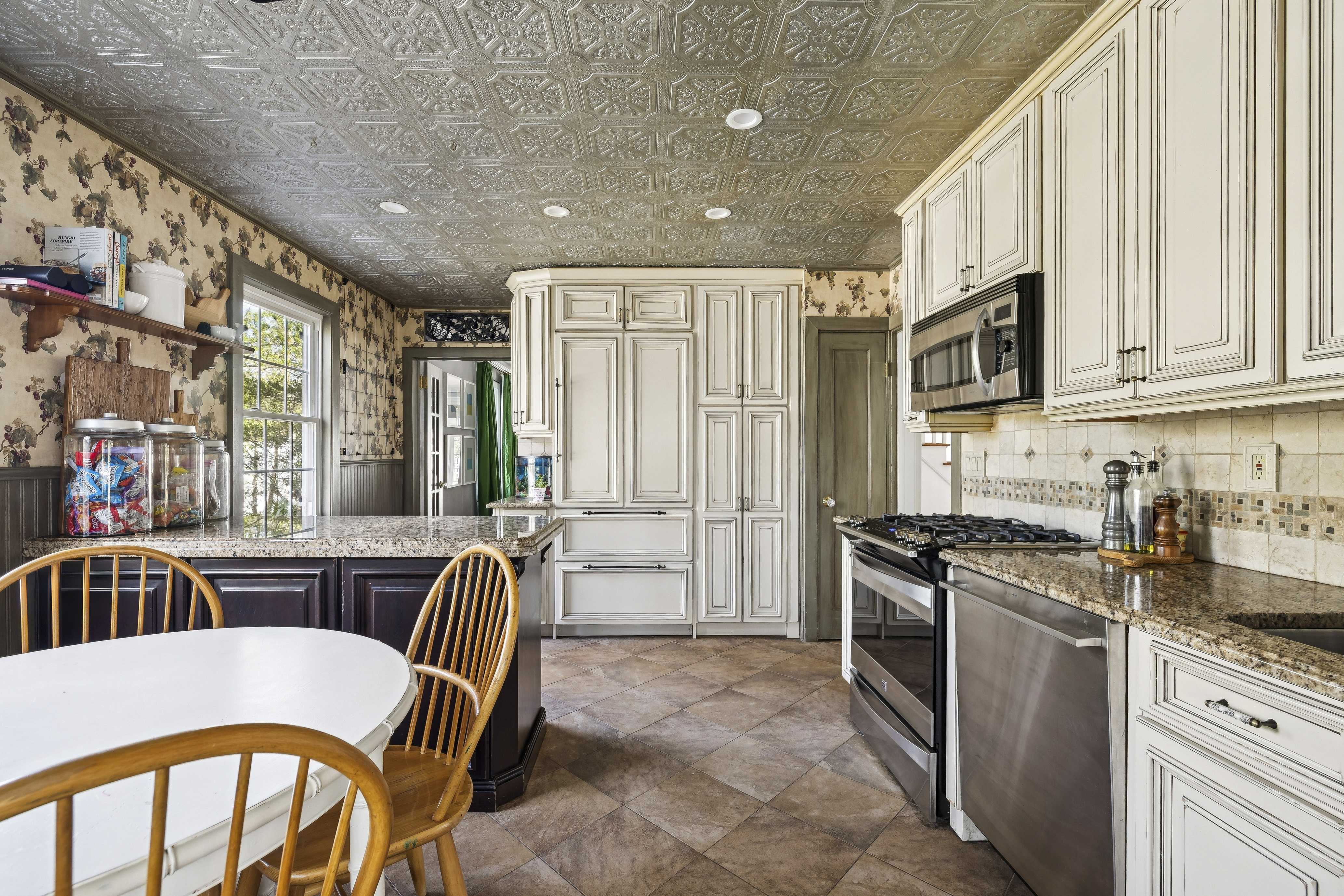  198 Pidgeon Hill Road, South Huntington, NY, 11746 - 物件實景