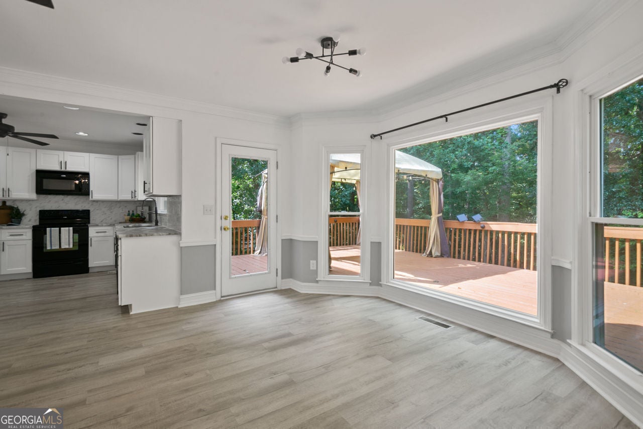 Acworth, Georgia, 30101, United States, 5 Bedrooms Bedrooms, ,4 BathroomsBathrooms,Residential,For Sale,1859098