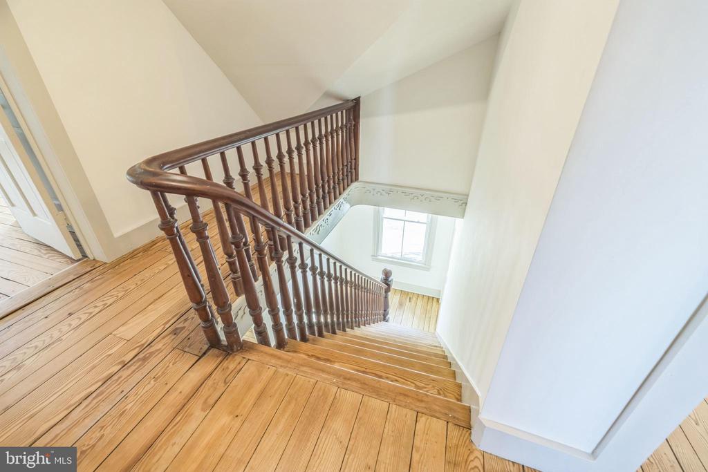 Trappe, Maryland, 21673, United States, 6 Bedrooms Bedrooms, ,4 BathroomsBathrooms,Residential,For Sale,1960951