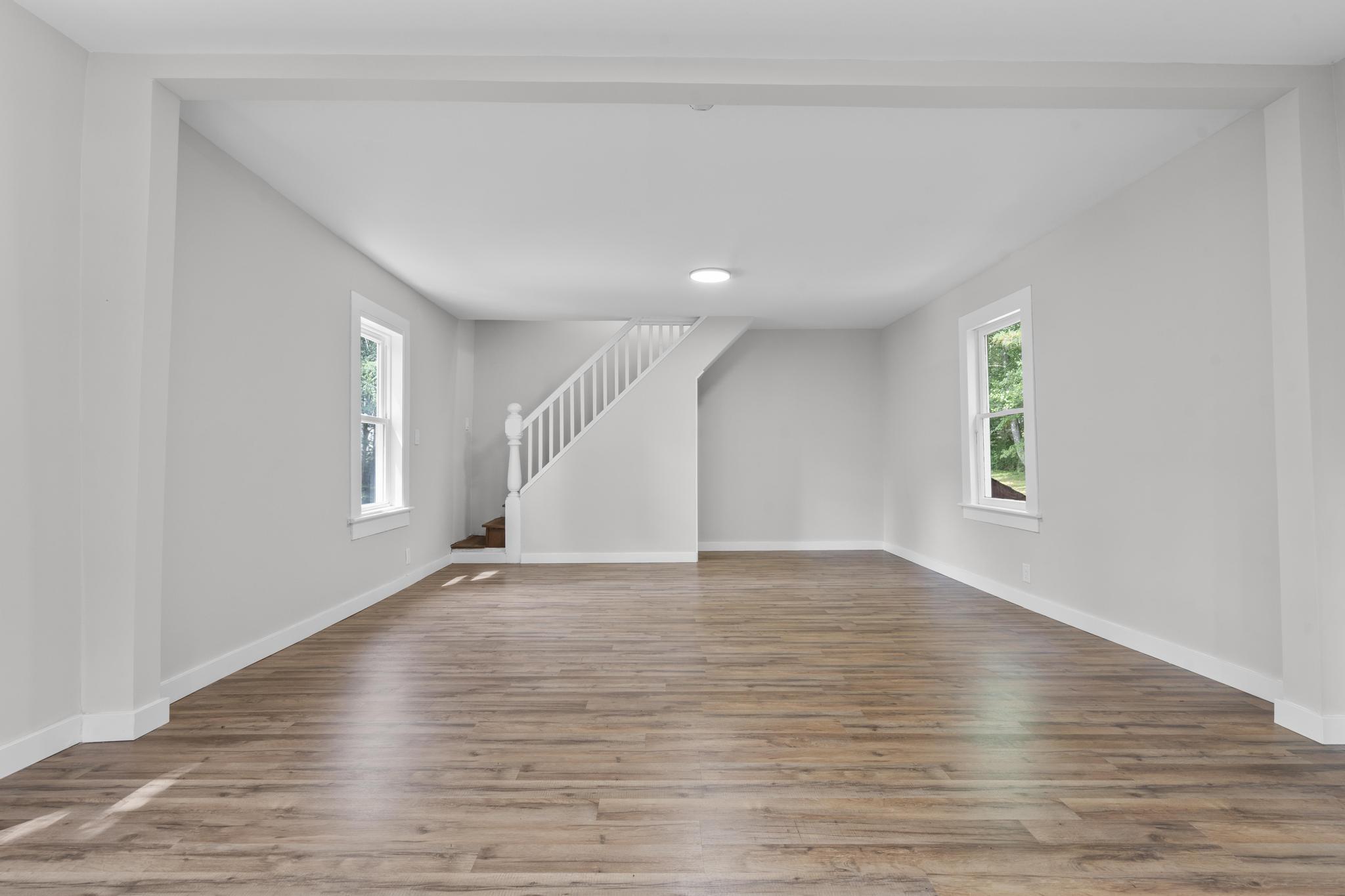 Newtown, Connecticut, 06482, United States, 4 Bedrooms Bedrooms, ,3 BathroomsBathrooms,Residential,For Sale,1991779